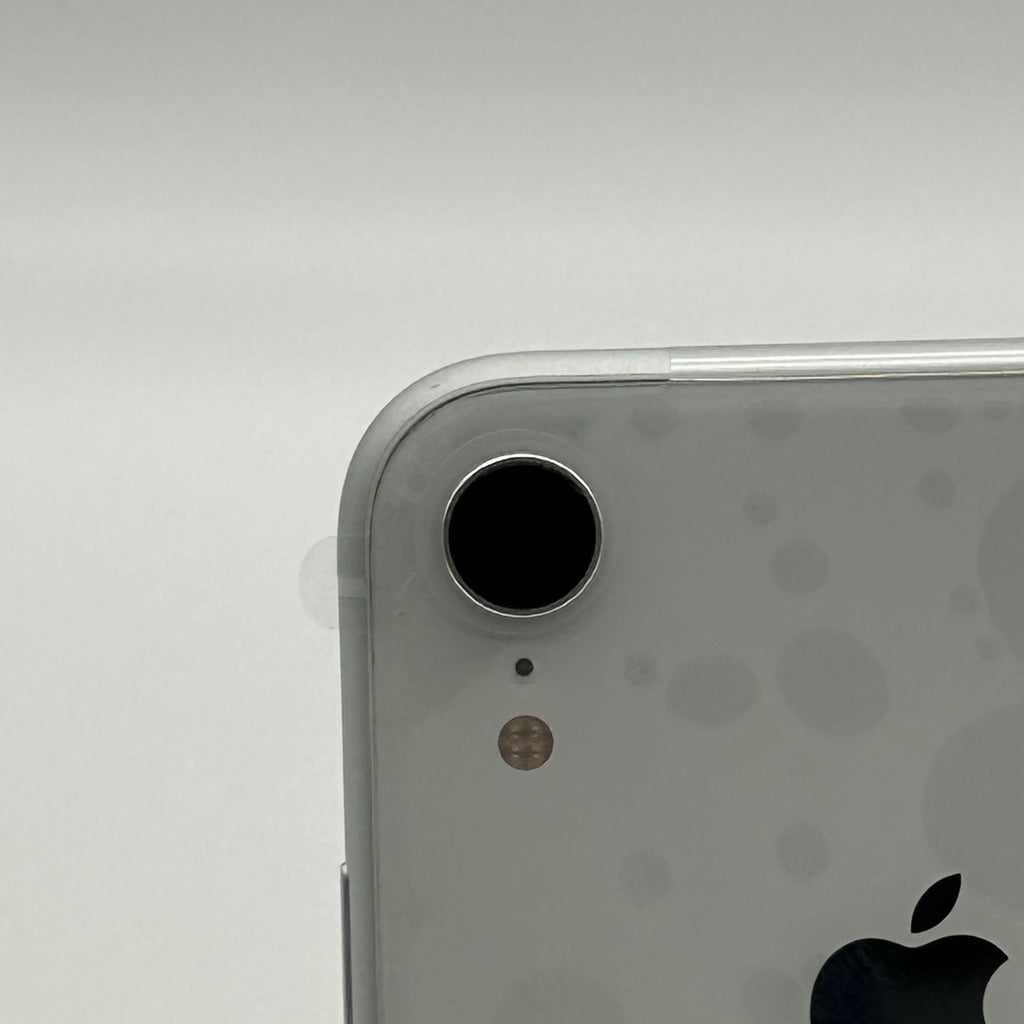 Unlocked Apple iPhone XR 64GB White Cellular A1984 - Parts Only
