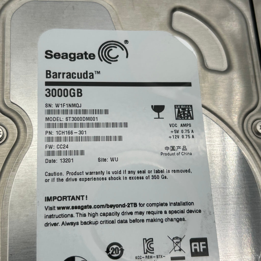 Lot of 5 Seagate 3TB 3000GB Desktop 3.5" Hard Drives ST3000DM01 - Untested As-Is