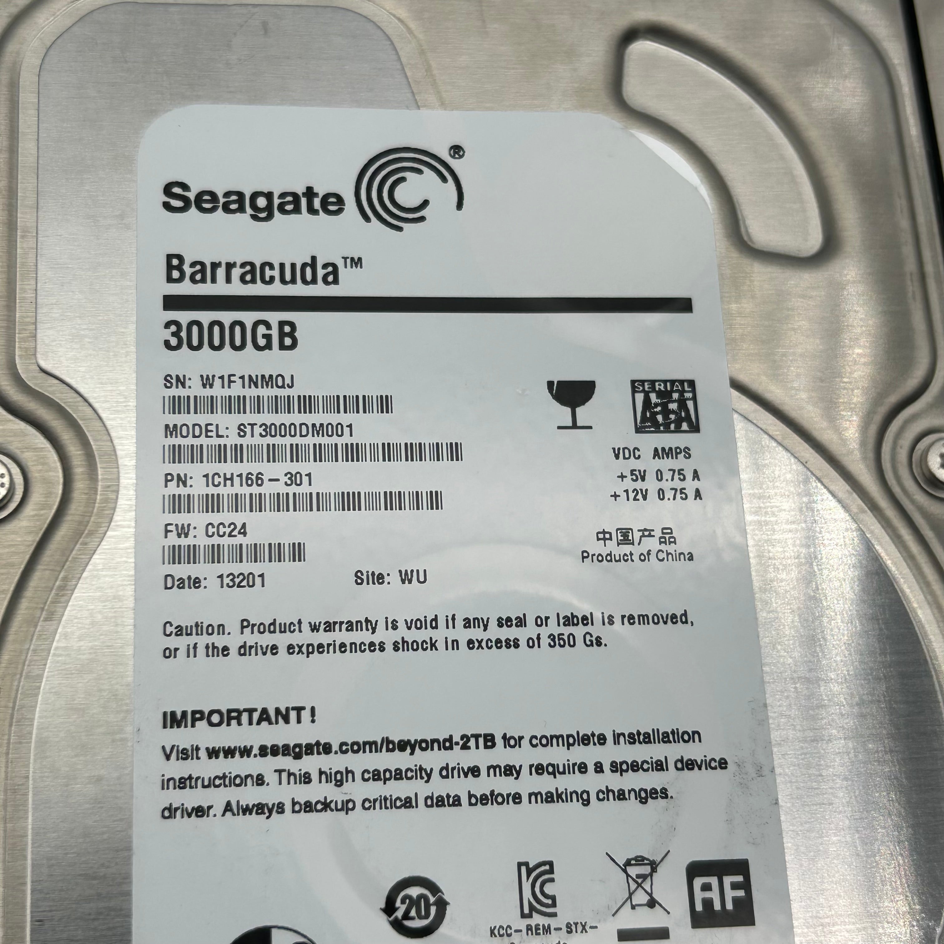 Lot of 5 Seagate 3TB 3000GB Desktop 3.5" Hard Drives ST3000DM01 - Untested As-Is