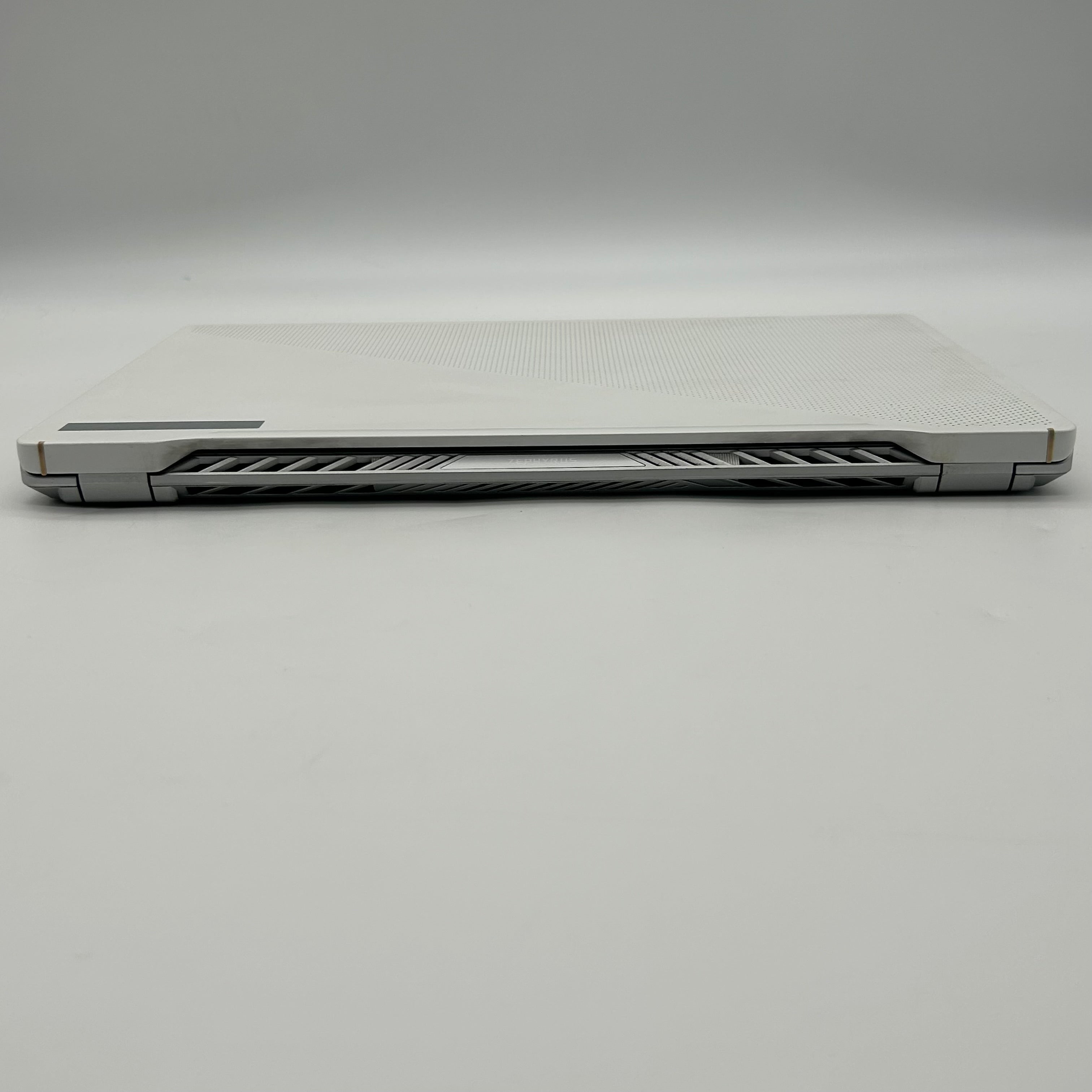 Asus ROG Zephyrus G14 GA401 14" Ryzen 9 4900HS 16GB RAM 1TB SSD GeForce RTX 2060