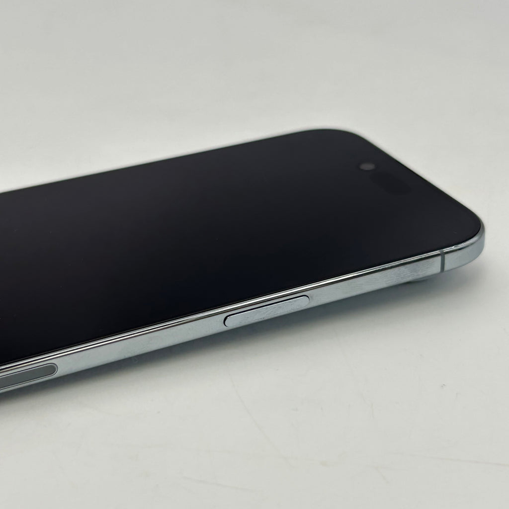 iPhone 17 Air White  256GB  Unlocked 100%BH Mint Condition
