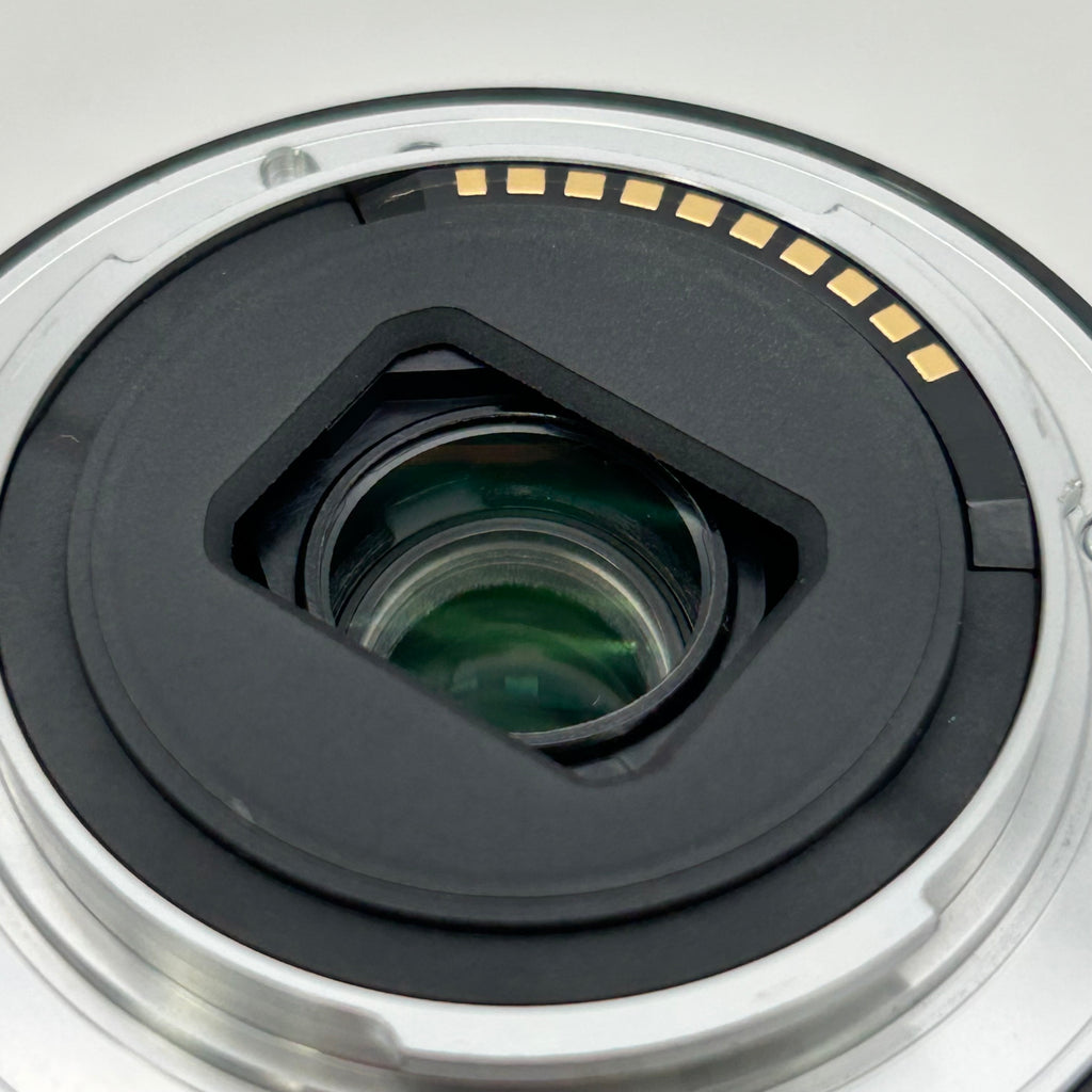 Sony ZV-E10 Mirrorless Camera with E PZ 16-50mm F3.5-5.6 OSS - Black - Used With Box