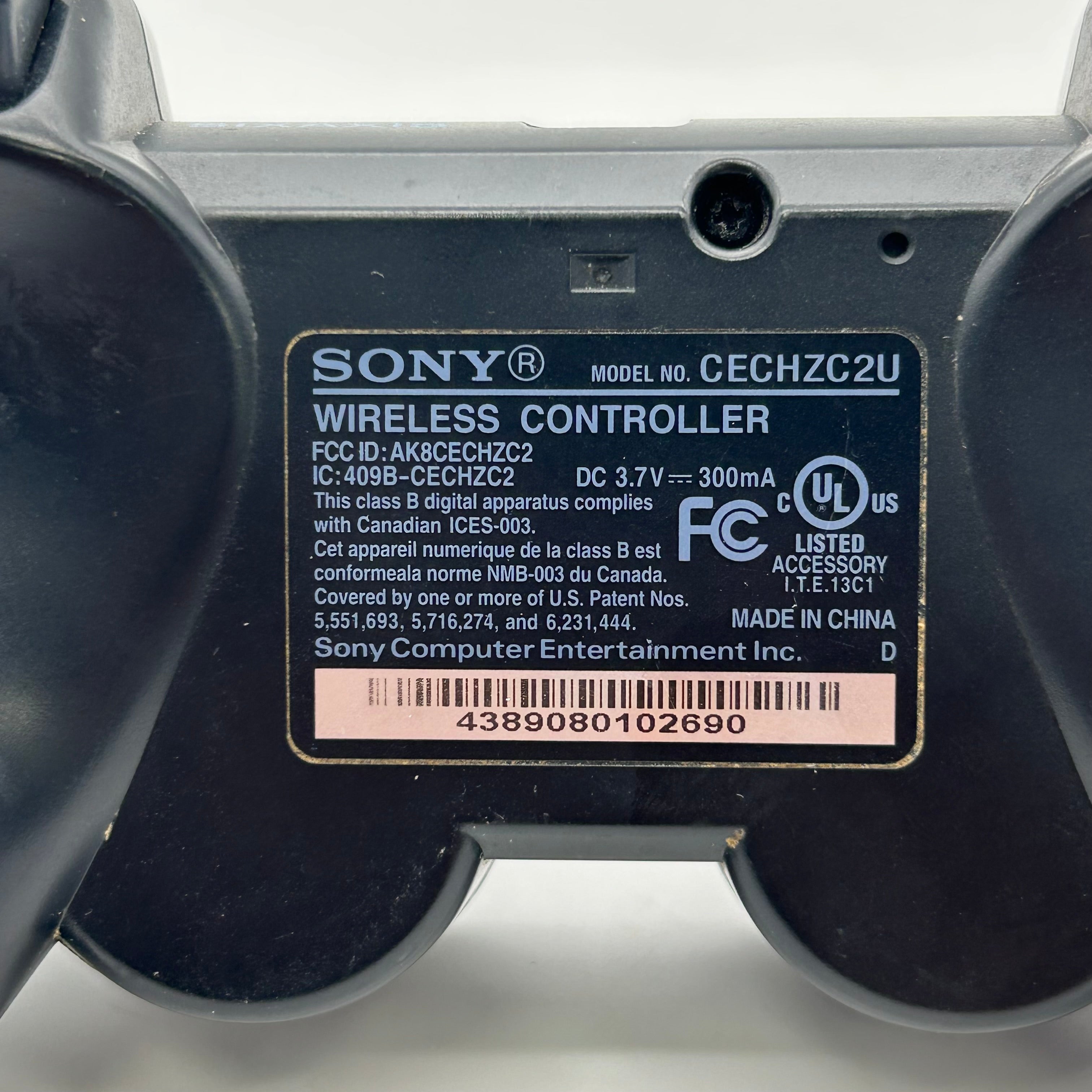 Sony PlayStation 3 Backward Compatible (CECHA01) 500GB Bundle:2 Controllers & 4 Games