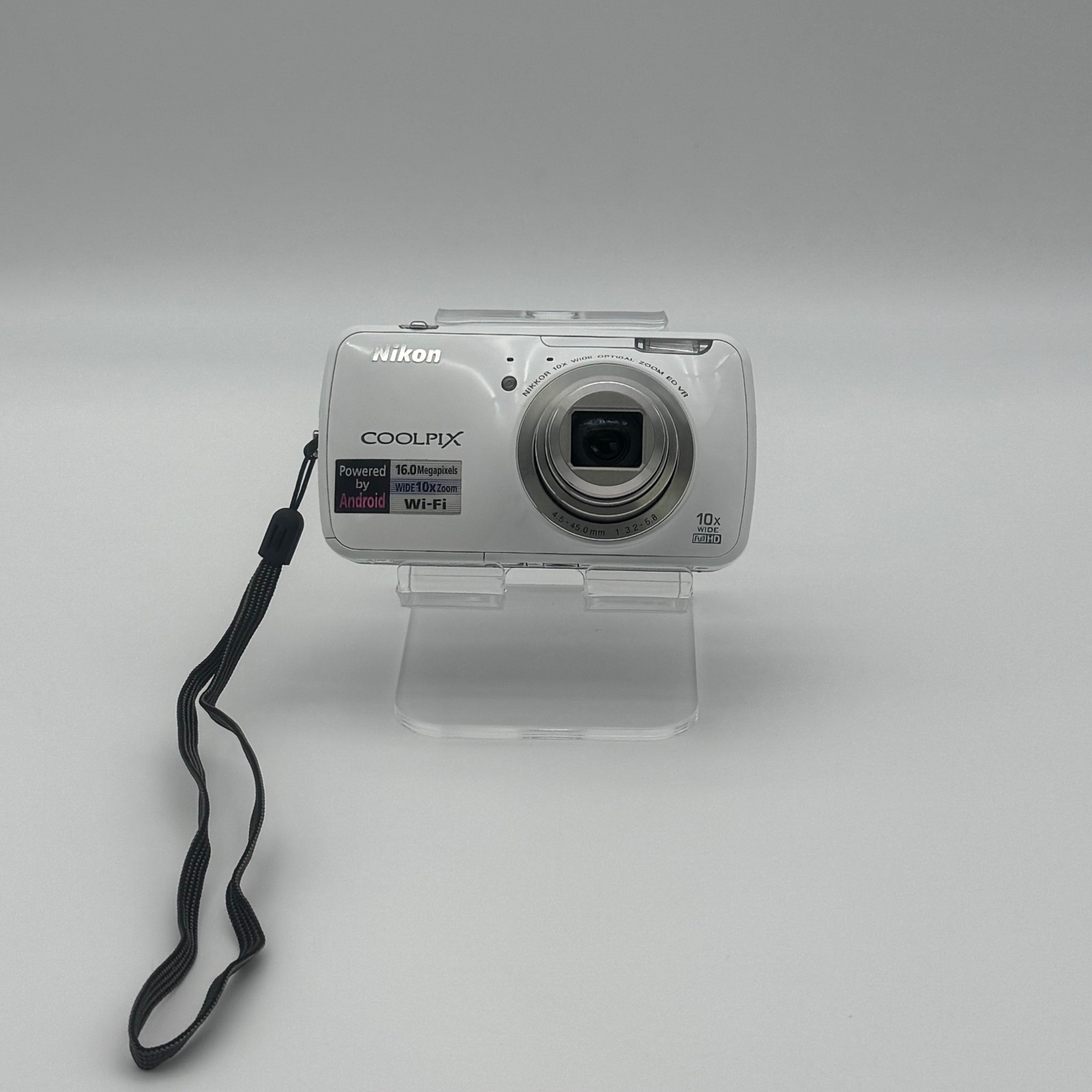 Nikon Coolpix S800c 16MP Digital Camera White WiFi - Used