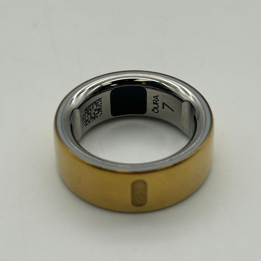 Oura Ring 4 - Size 7 (Gold) w/ Charging Base & Box