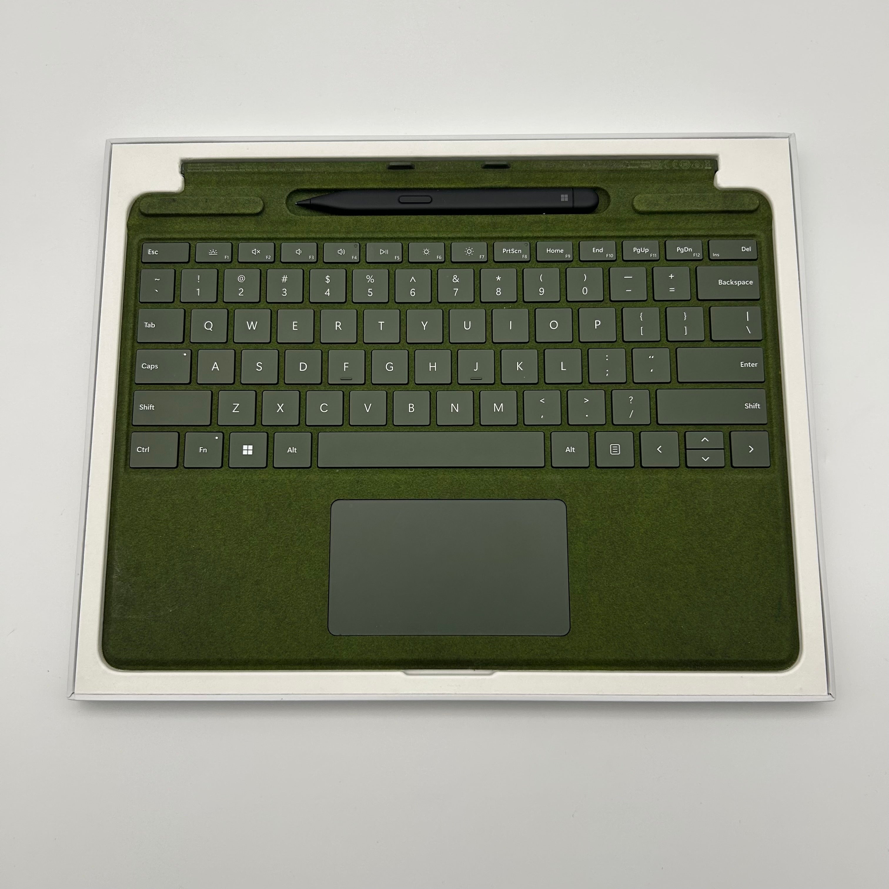 Microsoft Signature Keyboard with Slim Pen 2 Used