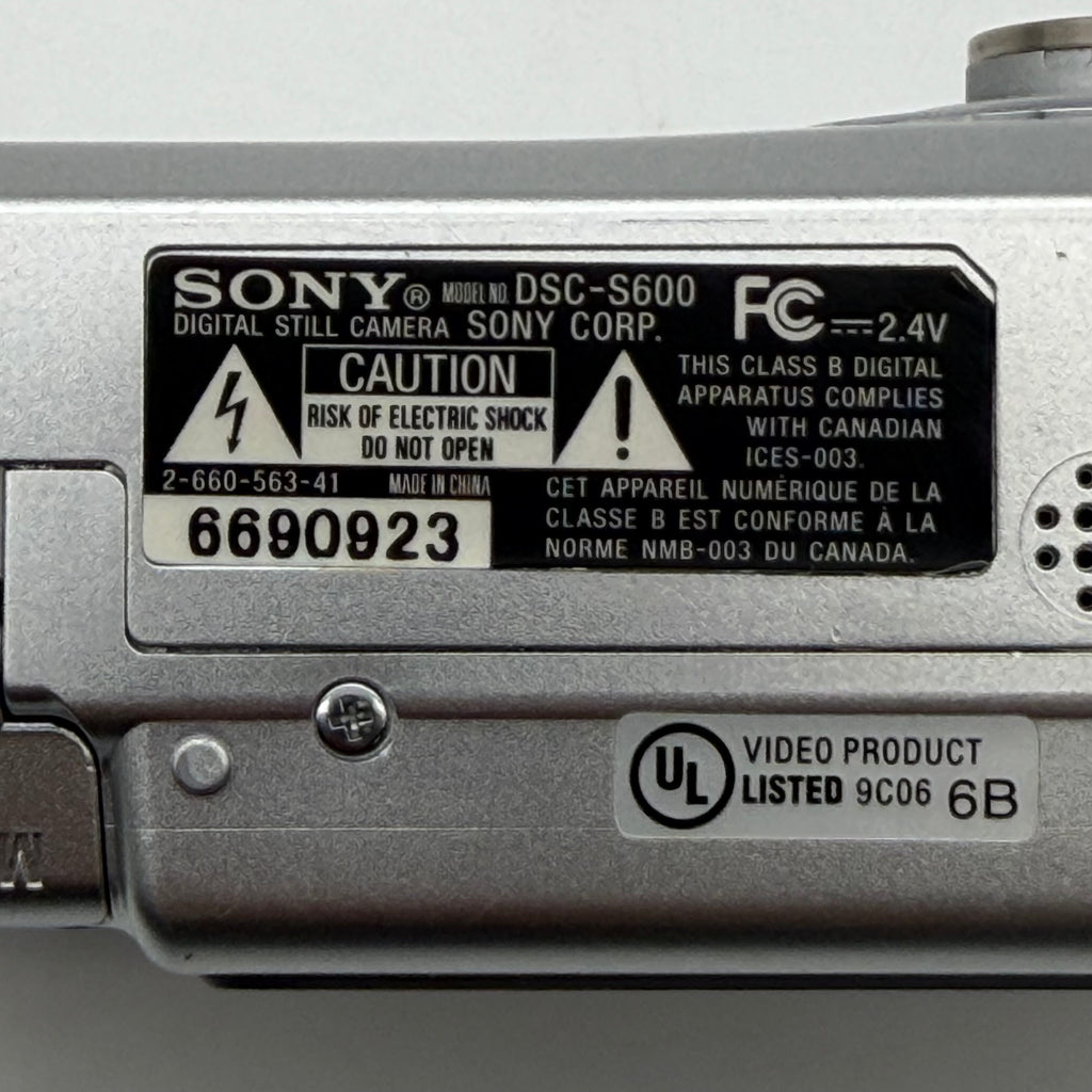Sony Digital Camera Cybershot DSC-S600 6.0MP Silver - Tested