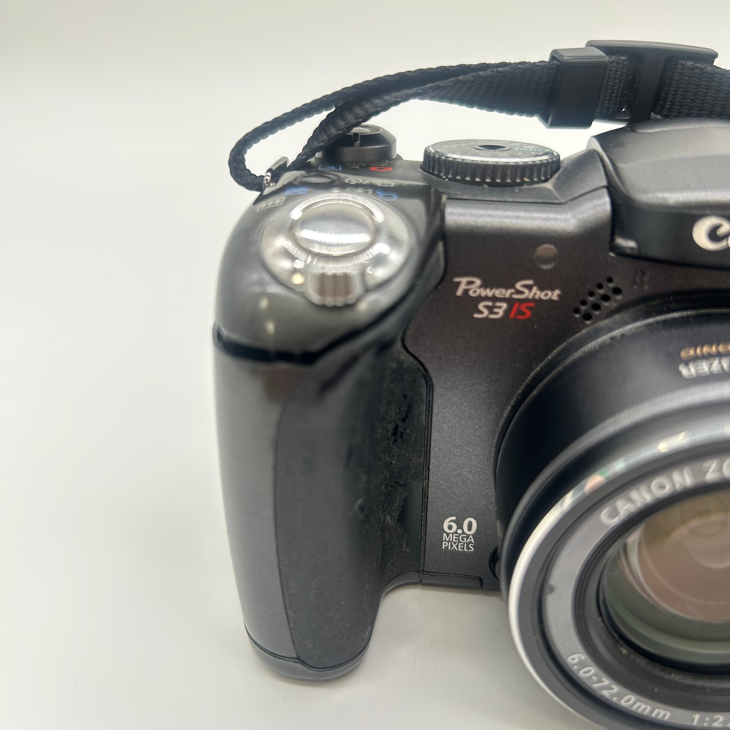 Canon PowerShot S3IS Black Digital Camera Used Serial Number 4328522964