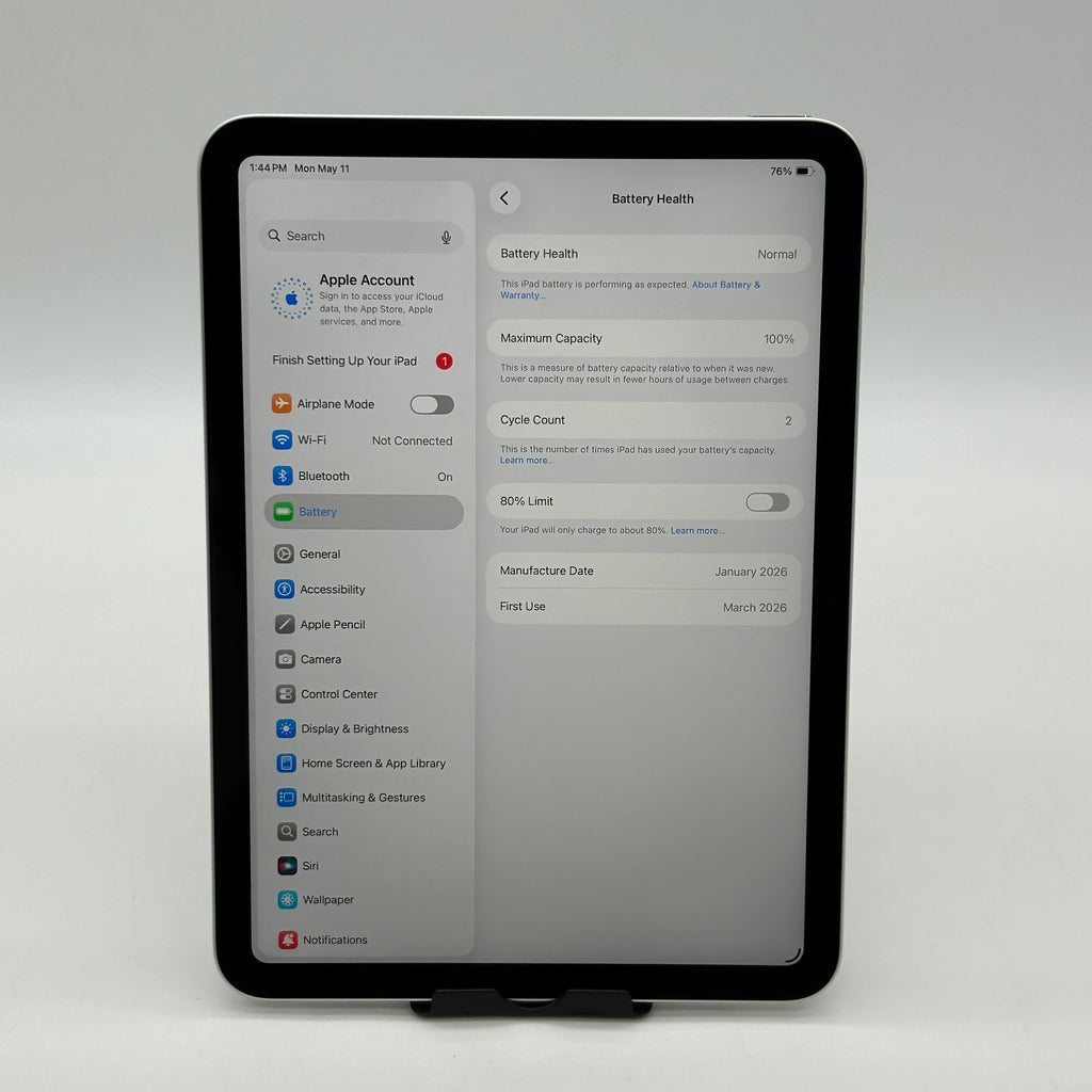 Apple iPad A16 11th Gen (A3354) 128GB Wi-Fi Only Cycle Count 2, 100% Battery