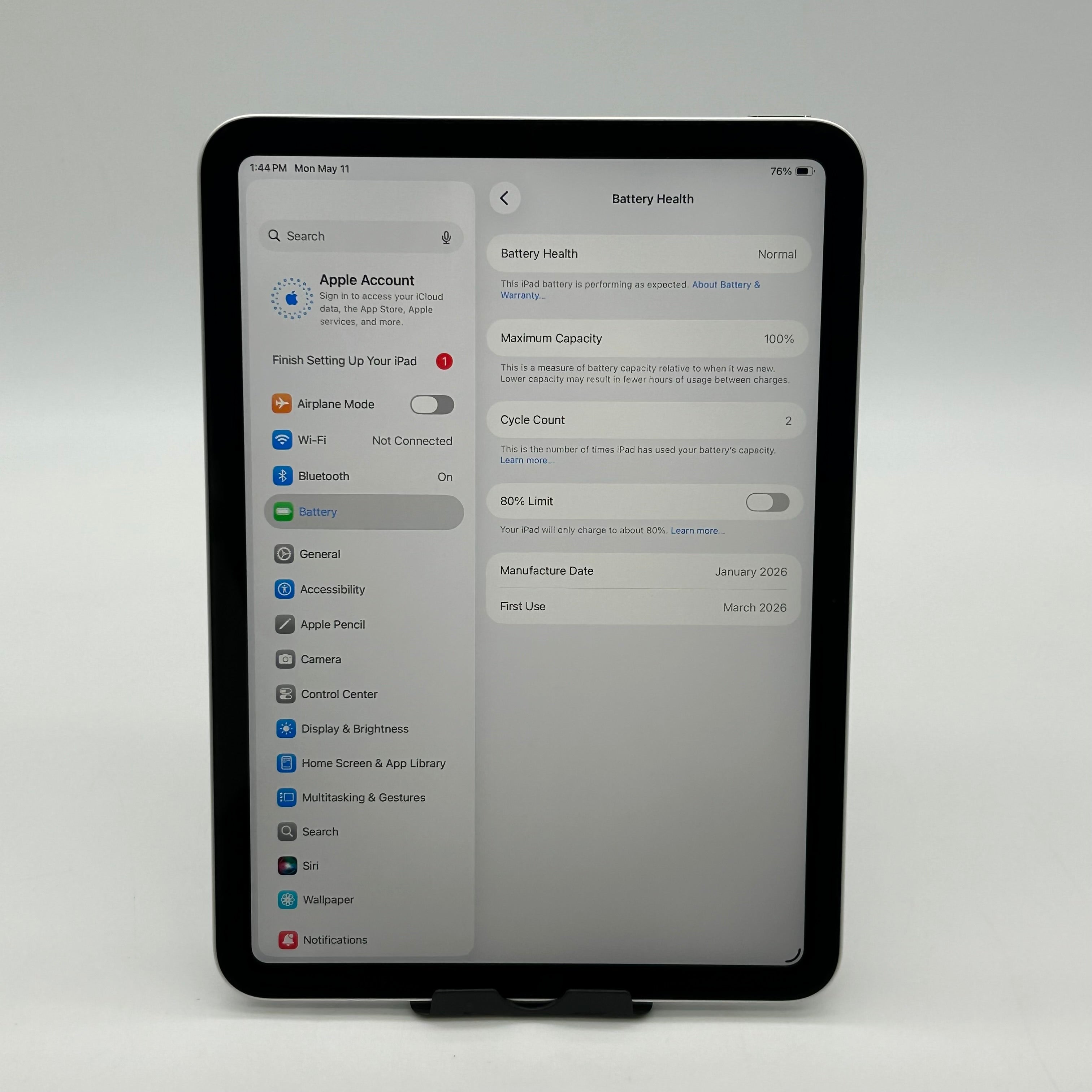 Apple iPad A16 11th Gen (A3354) 128GB Wi-Fi Only Cycle Count 2, 100% Battery