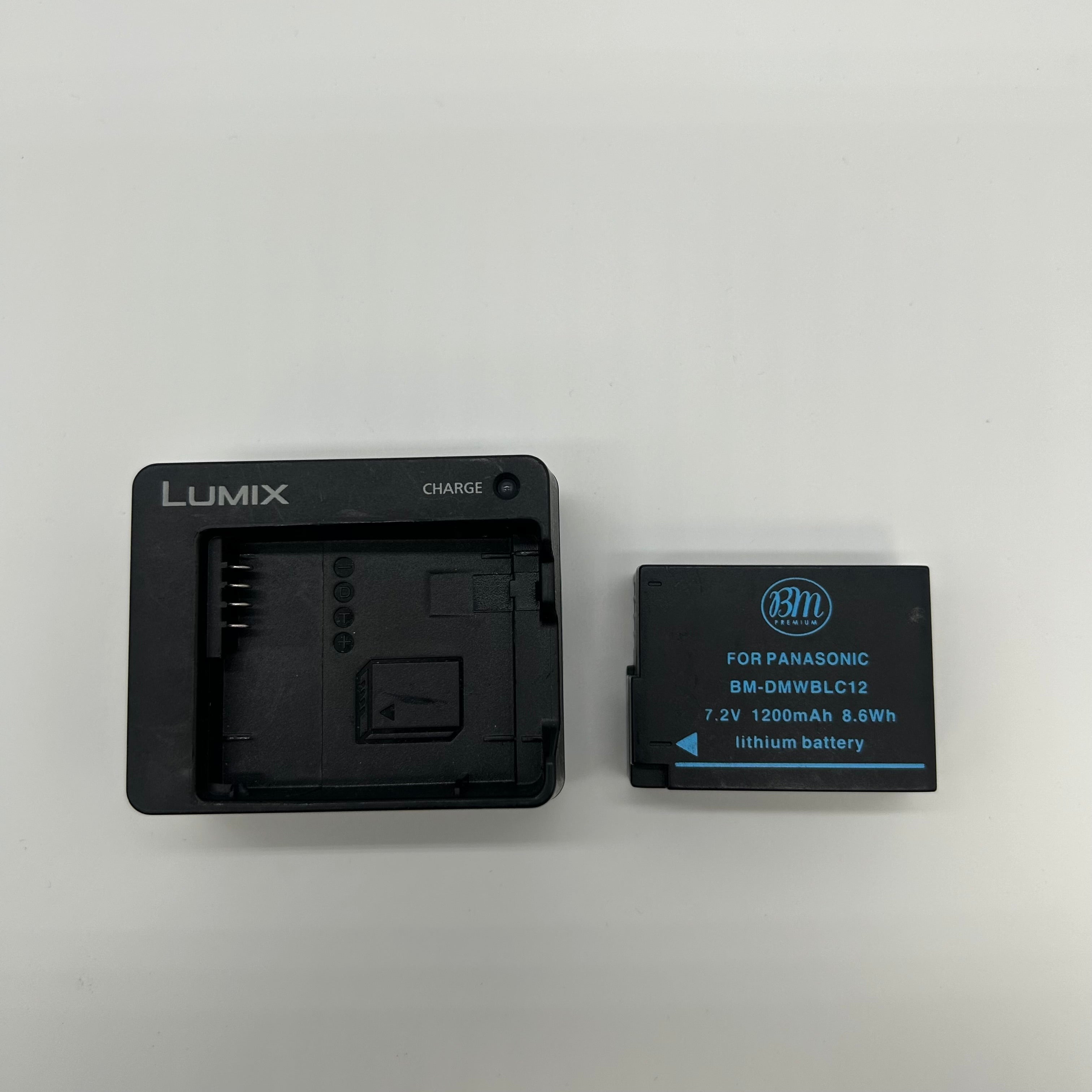 Panasonic Lumix DMC-G7 Digital Camera Black Body Only with 2 Batteries - For Parts/Repairs Only