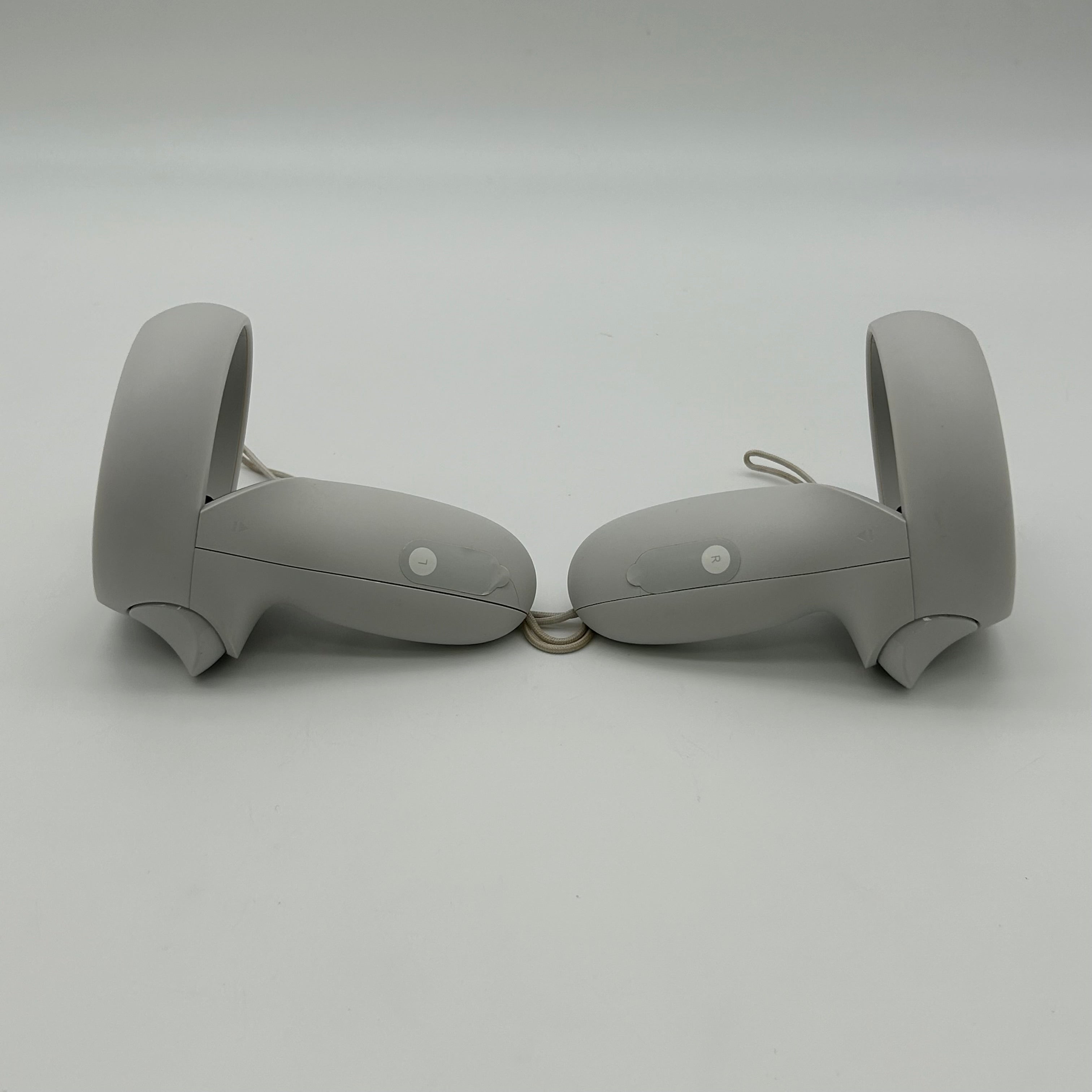 Meta Oculus Quest 2 128GB VR Headset with Two Controllers Fully Functional - Used