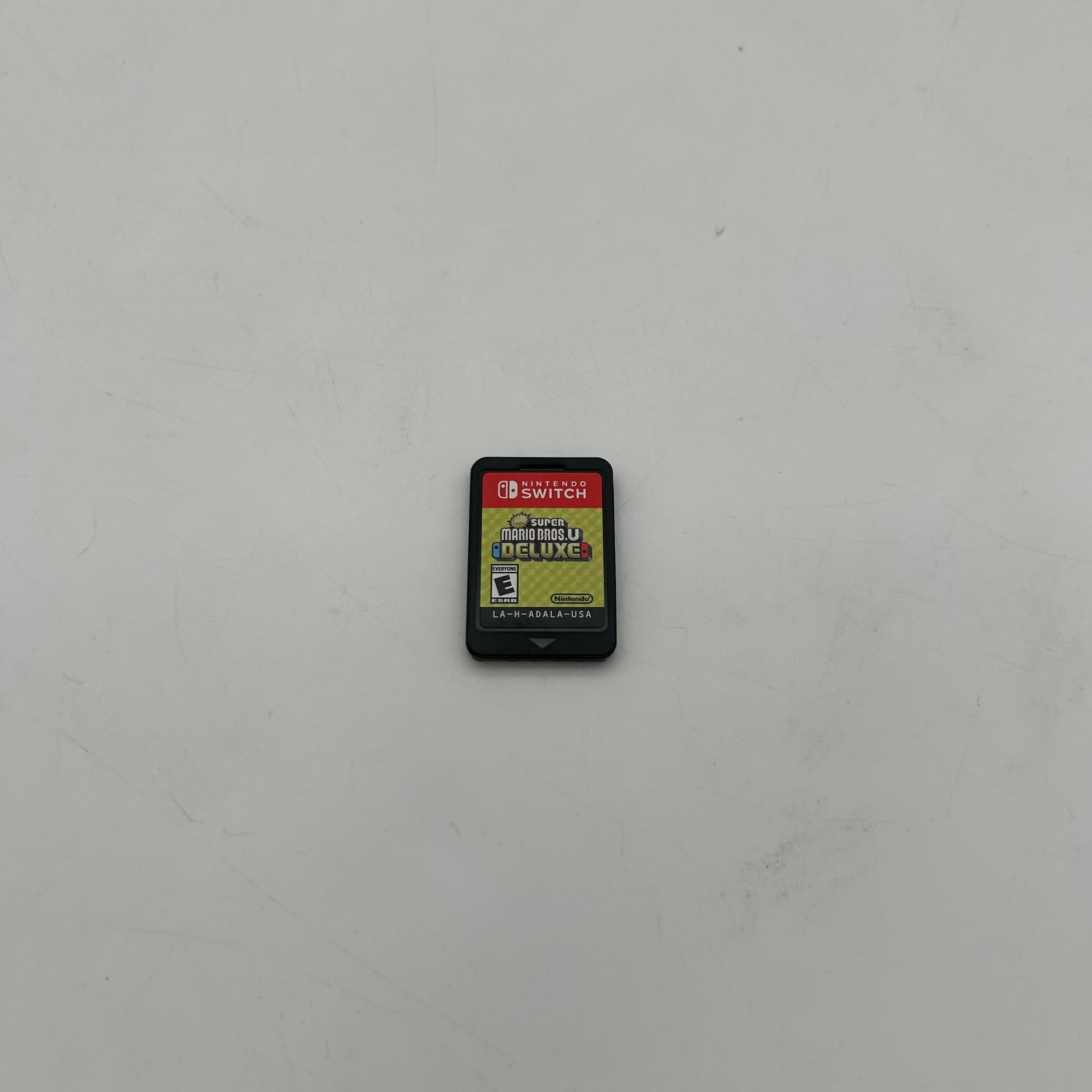 New Super Mario Bros U Deluxe Nintendo Switch - Cartridge and Case
