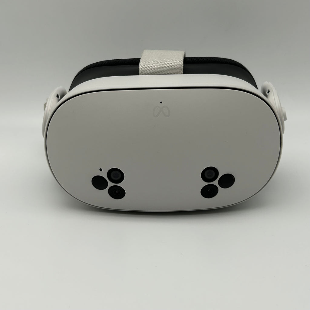 Meta Quest 3S 128GB Standalone All-in-One VR Headset P97 - Used