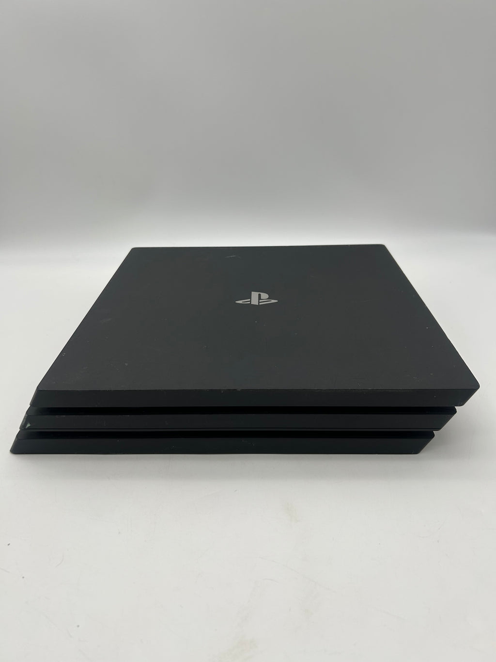 Sony PlayStation 4 Pro CUH-7015B Console - Broken Parts Only
