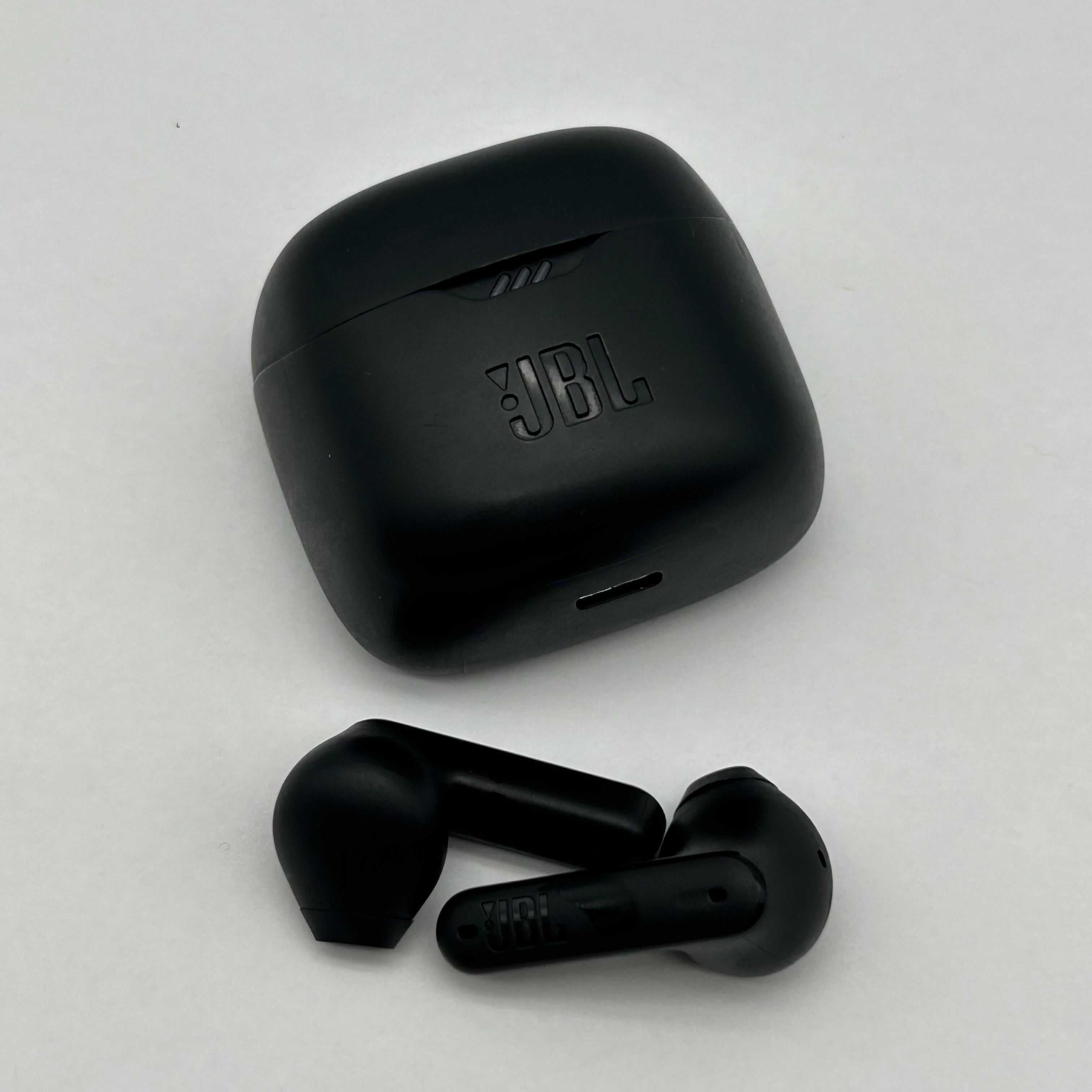JBL Tune 125TWS USB-C True Wireless In-Ear Bluetooth Earbuds - Used