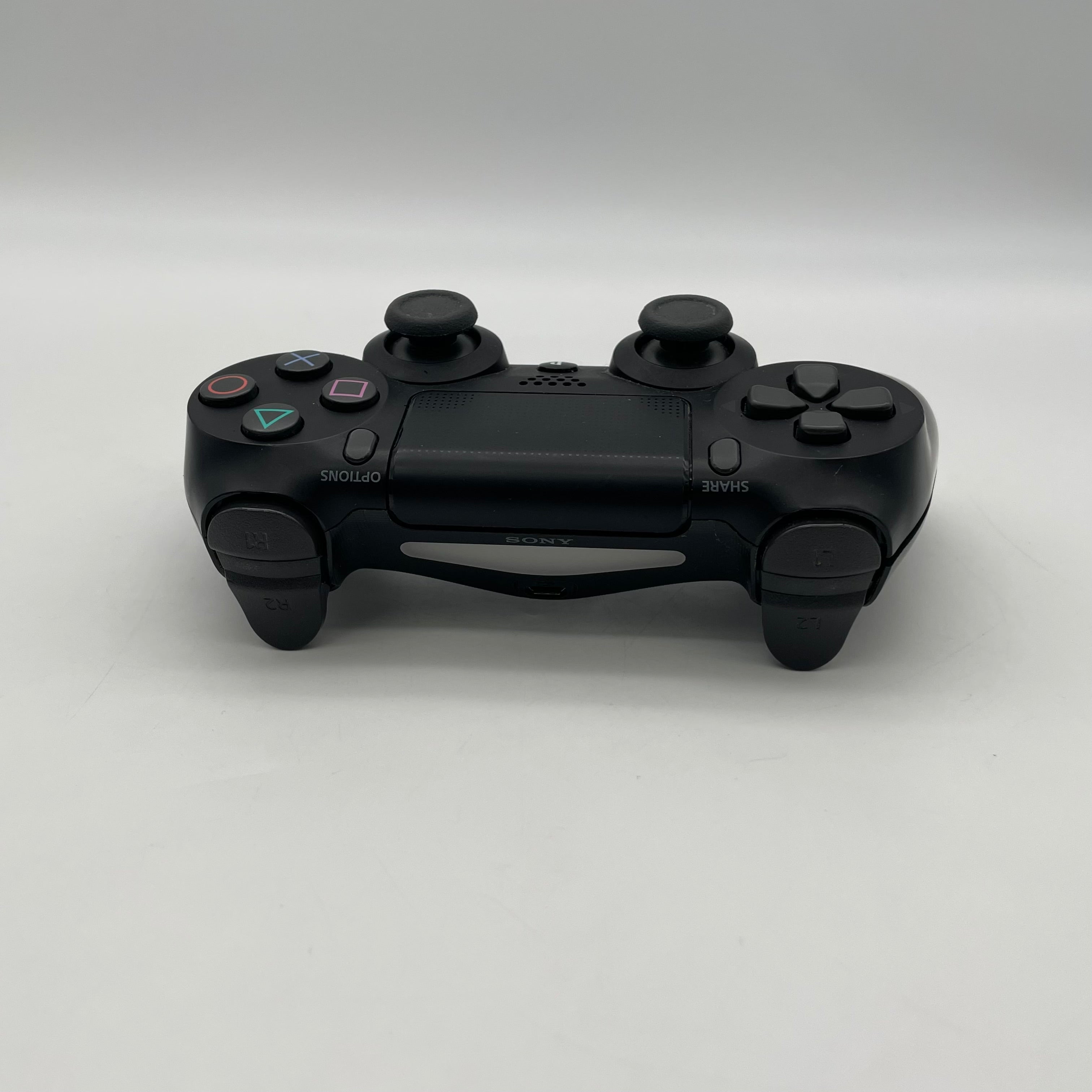 Sony PlayStation 4 CUH-2115B 1TB Bundle - Tested