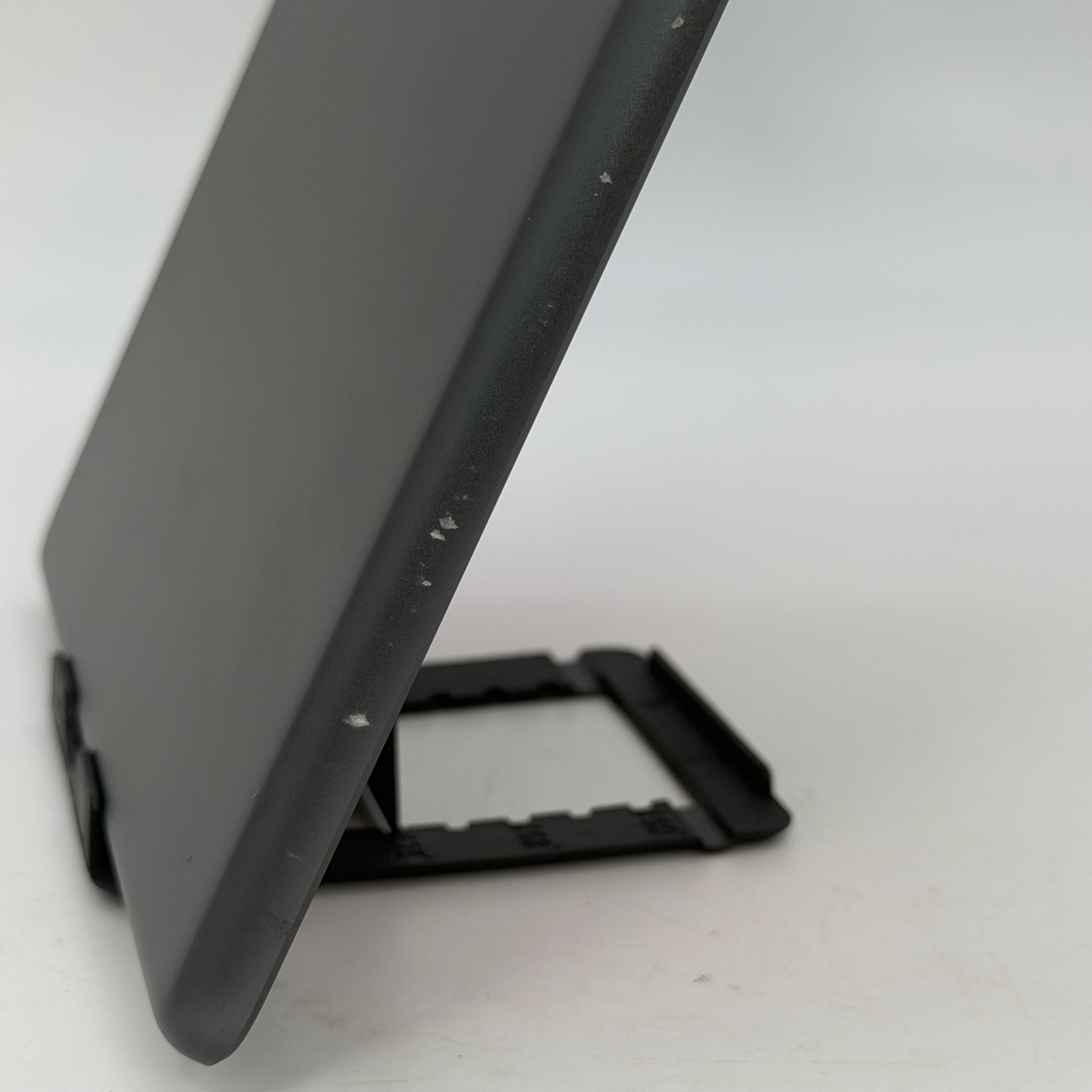 Apple iPad 8th Gen 32GB Silver Wi-Fi 10.2 Tablet A2270