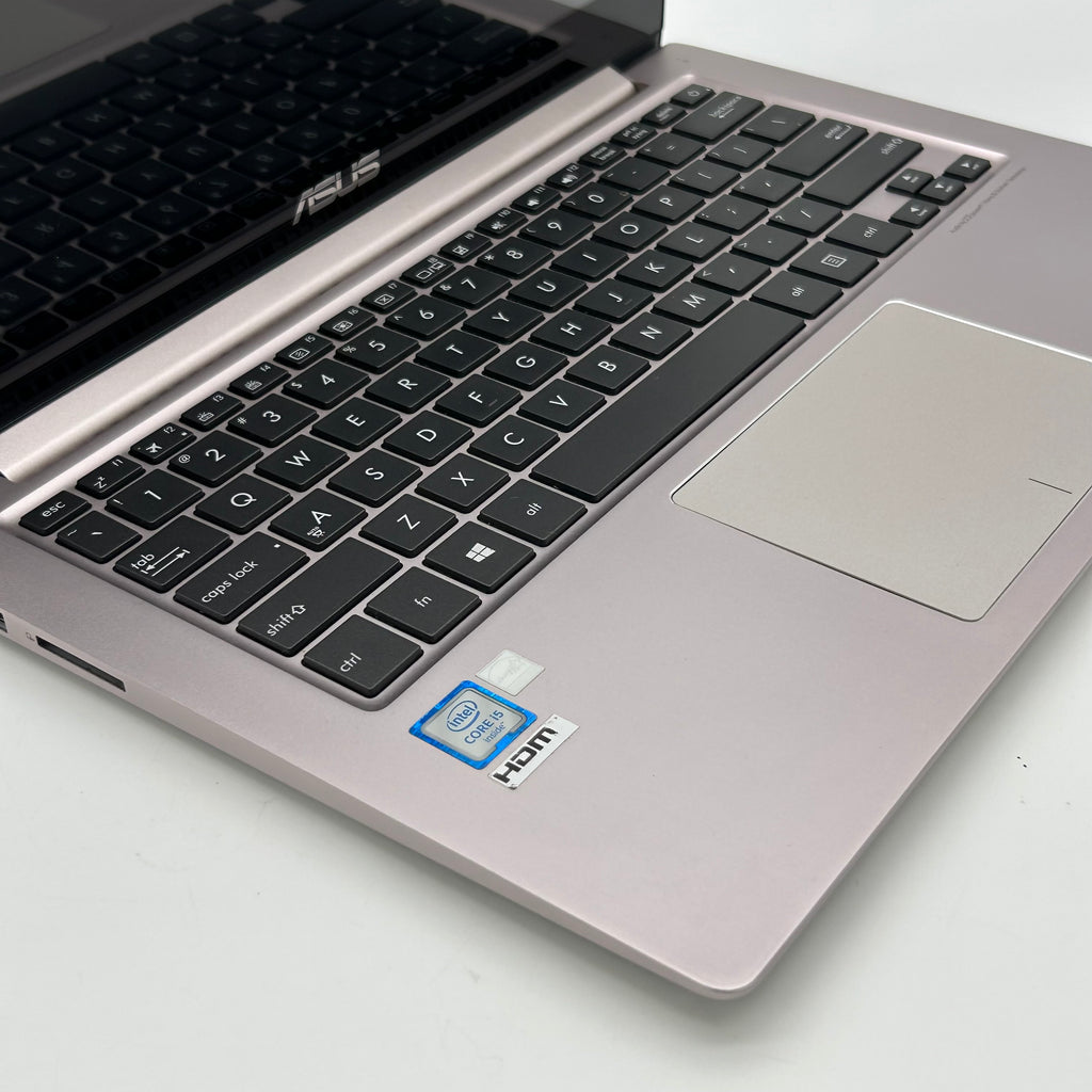 Asus ZenBook UX303UA i5-6200U 8GB RAM 256GB SSD