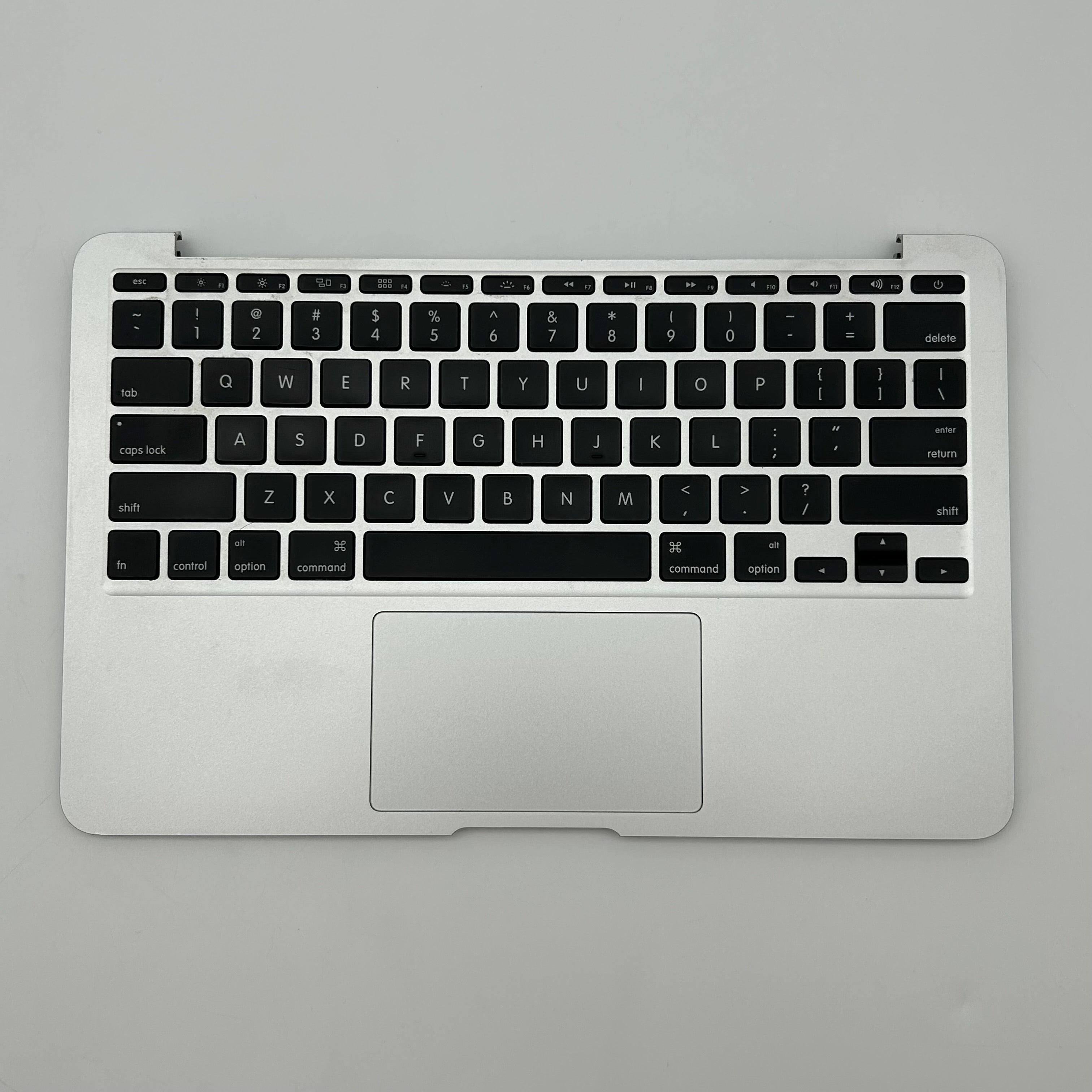 Apple MacBook Air 11 A1465 Logic Board Silver - For Parts