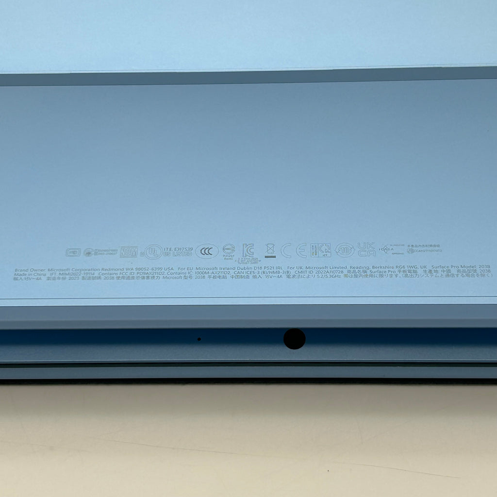 Microsoft Surface PRO 9 Model 2038 i5-1235U 2.5GHz 16GB RAM 256GB SSD w/ Charger