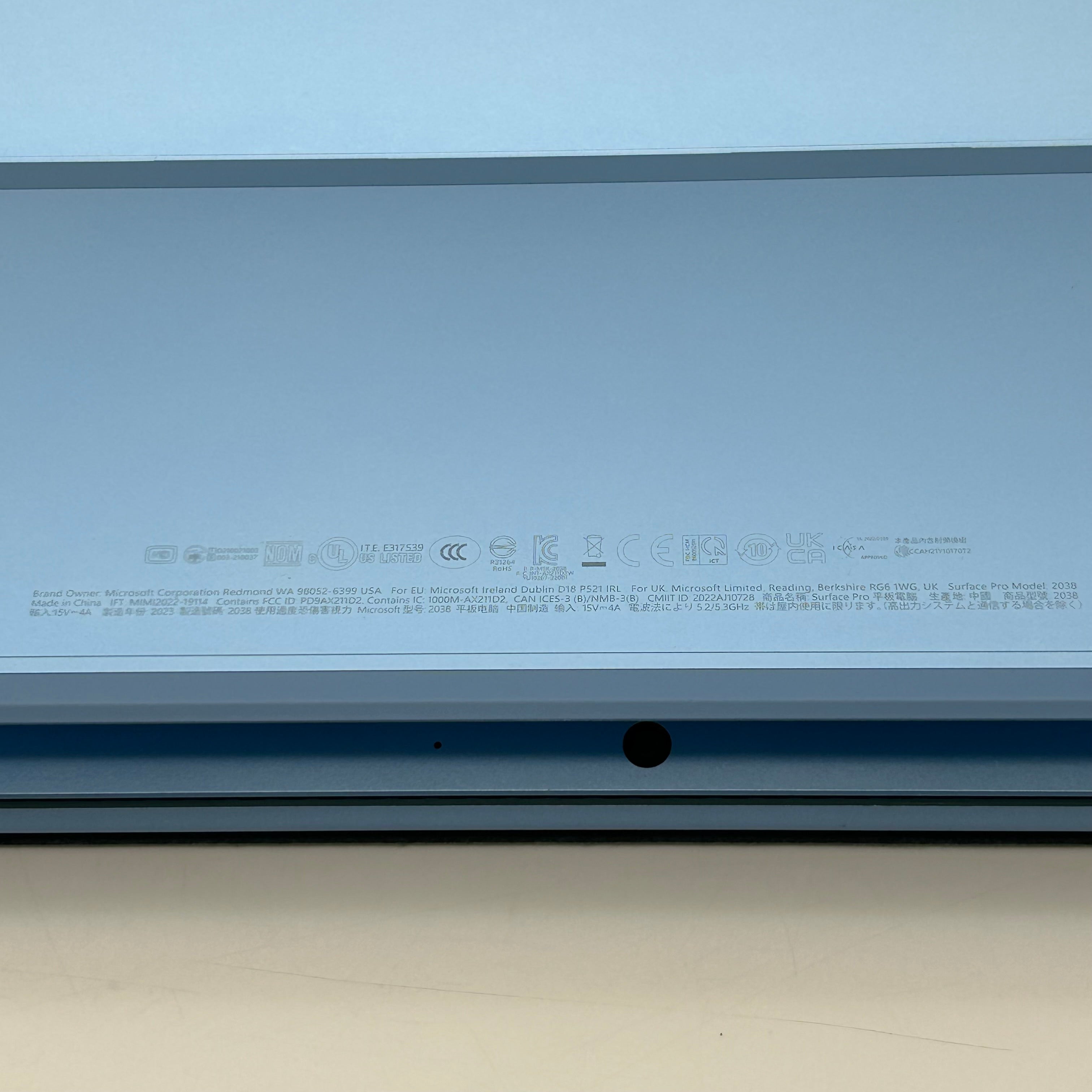 Microsoft Surface PRO 9 Model 2038 i5-1235U 2.5GHz 16GB RAM 256GB SSD w/ Charger