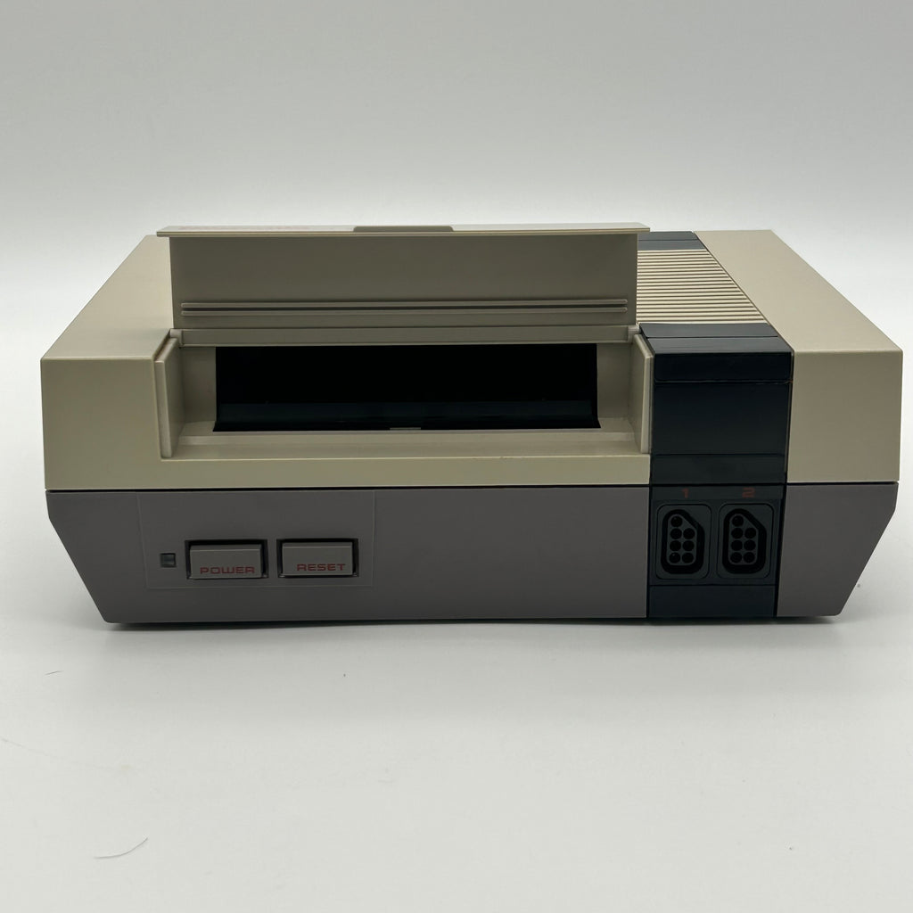 Retro Nintendo NES-001 Console System Bundle 2 Controllers Cables Blinking Light - Untested