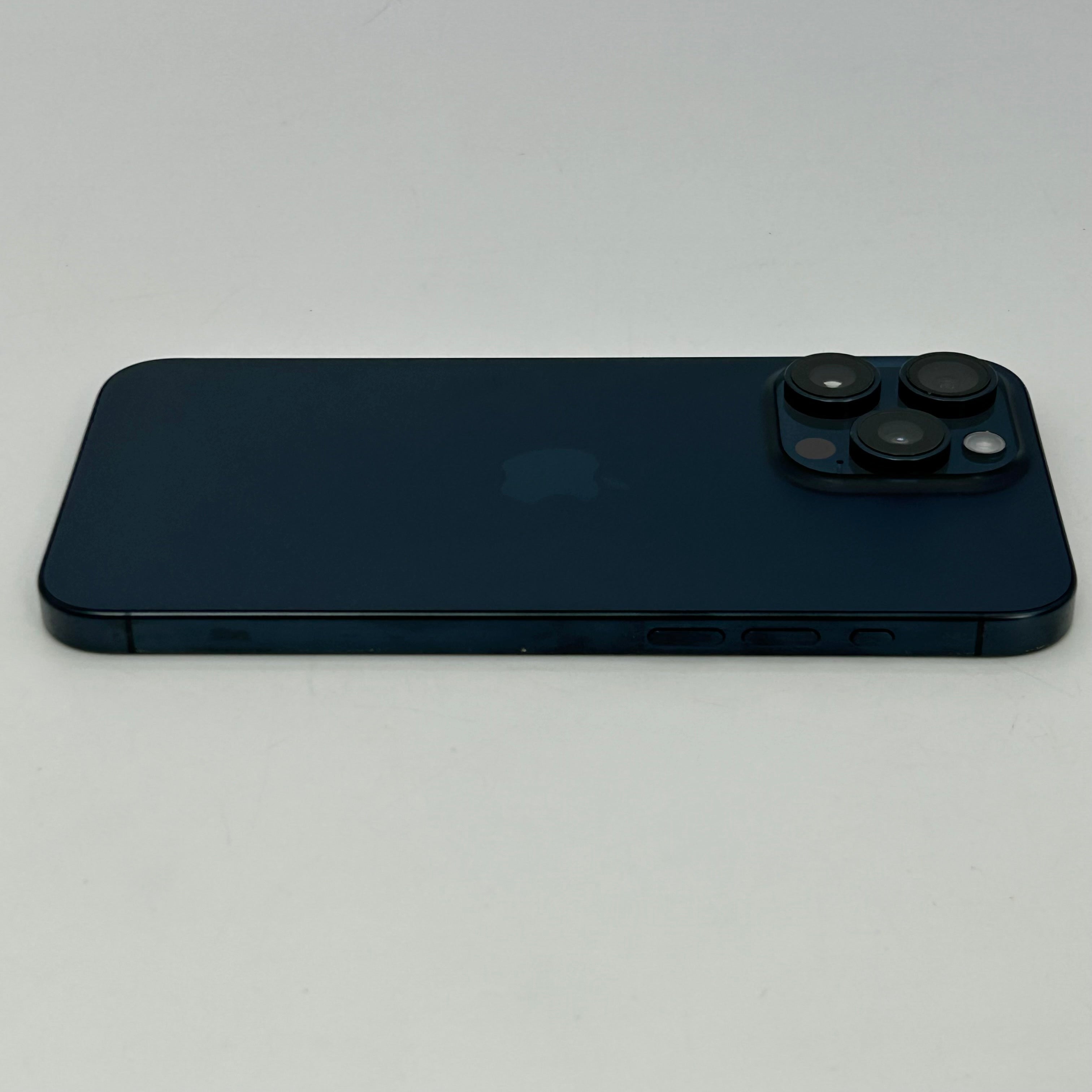 Unlocked Apple iPhone 15 Pro Max 256GB Blue Titanium MU693LL/A