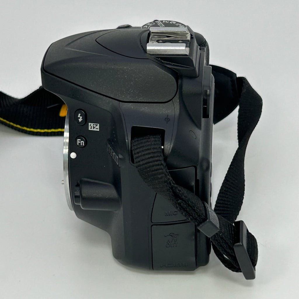 Nikon D3300 Digital SLR Camera - Black (Body Only) - READ