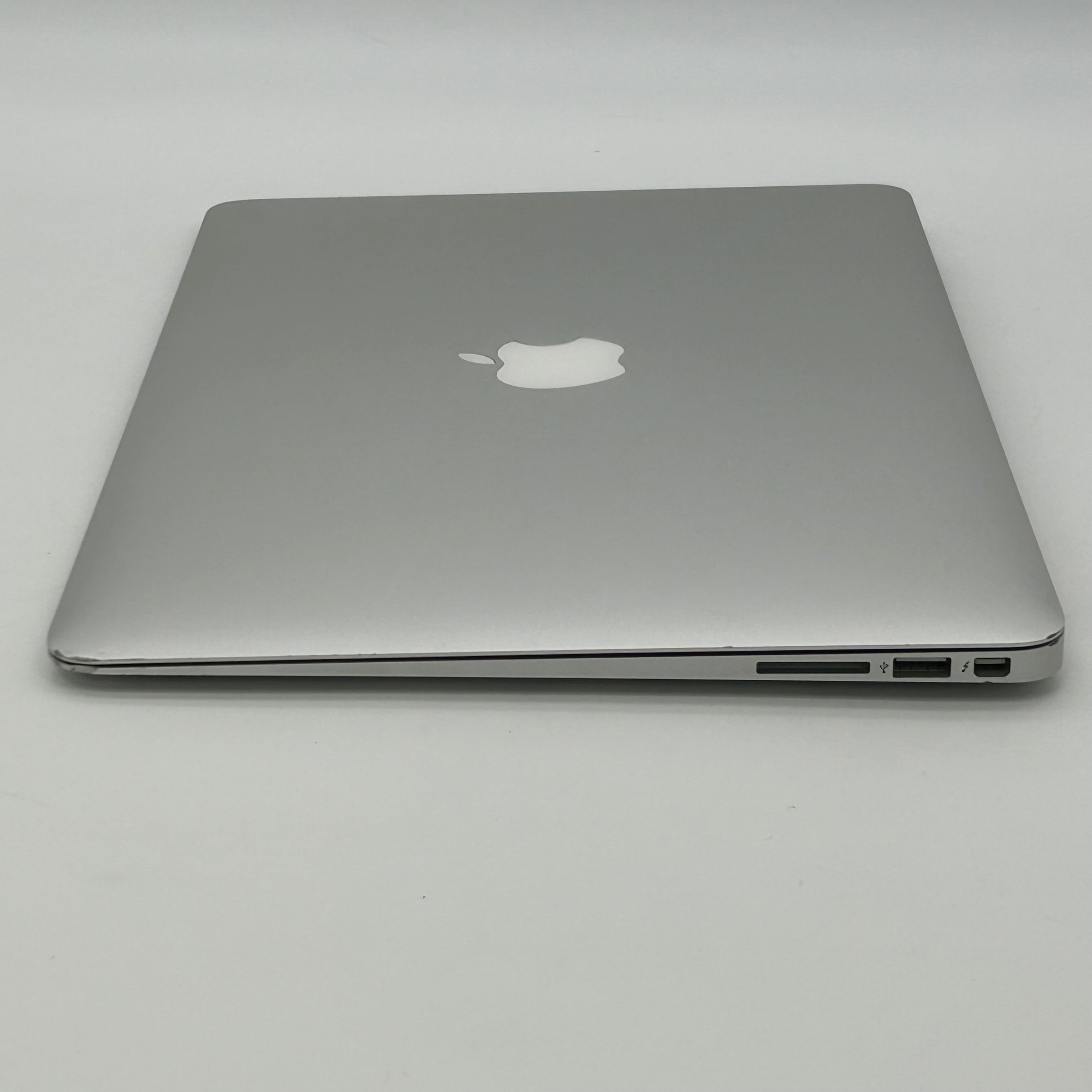 Apple MacBook Air 13 A1466 | 1.8GHz i5 | 8GB | 128GB | Only 31 Battery Cycles