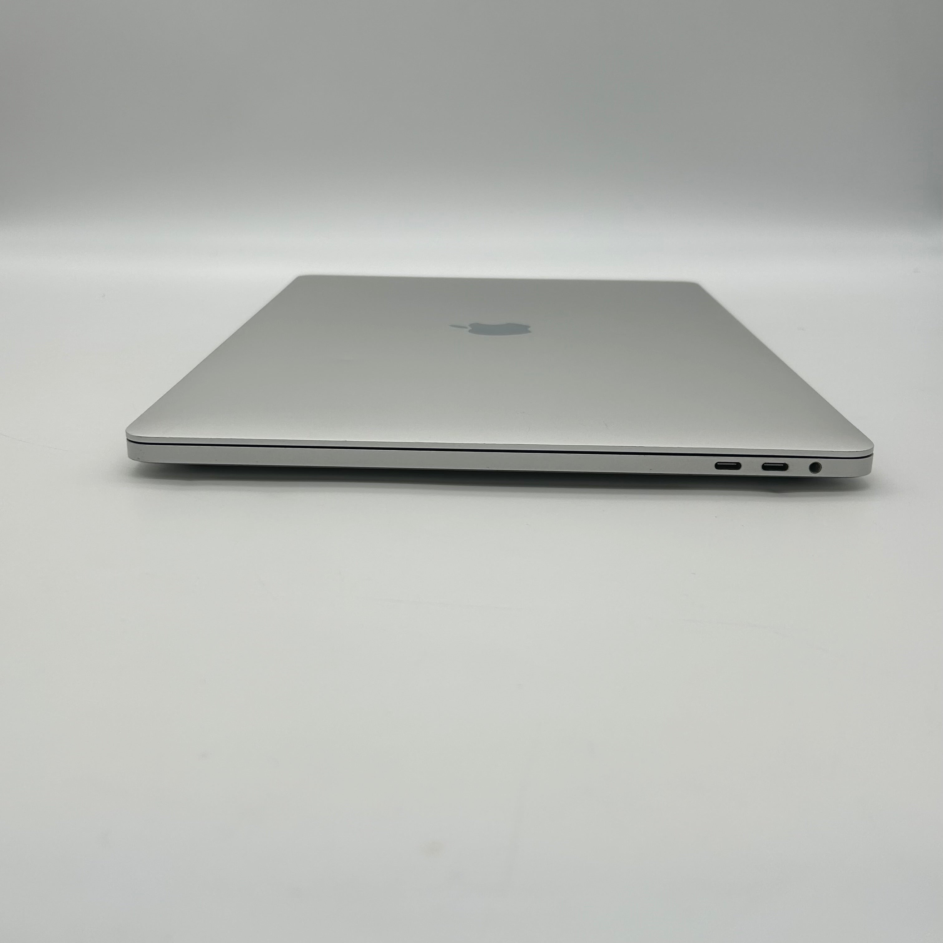 2020 Apple MacBook Pro 16" A2141 Core i7 16GB RAM 512GB SSD - *READ*