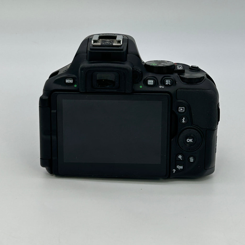 Nikon D5600 Digital SLR Camera With AF-P DX NIKKOR 18-55mm f/3.5-5.6G VR Lens
