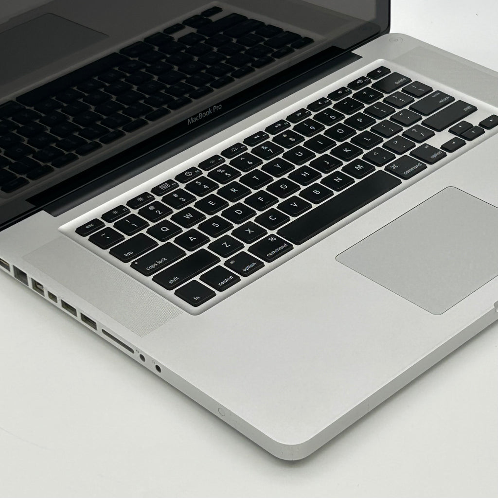 Apple MacBook Pro 15 Inch 2010 A1286 Core i5 2.53 GHz 4GB 500GB HDD macOS Laptop