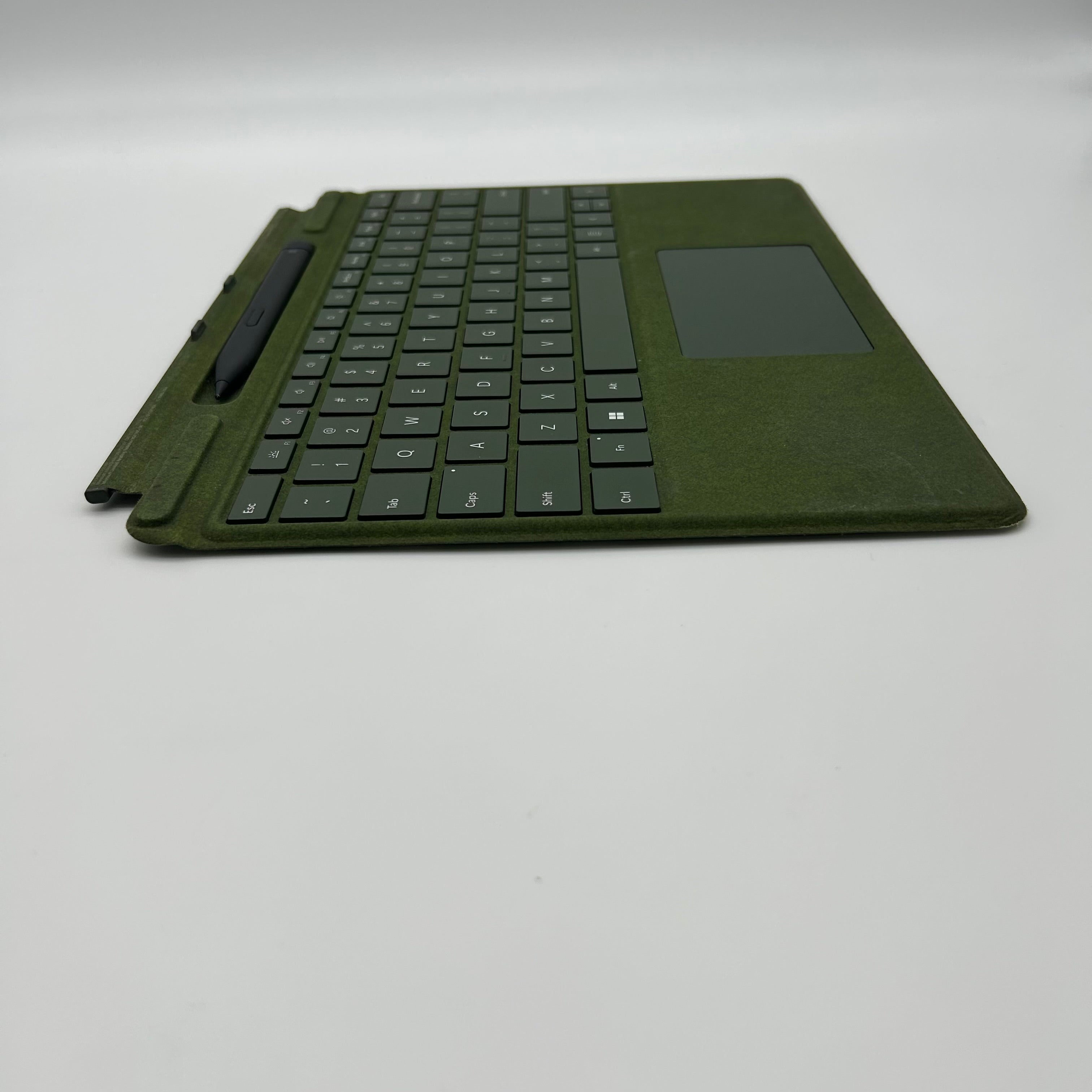 Microsoft Signature Keyboard with Slim Pen 2 Used