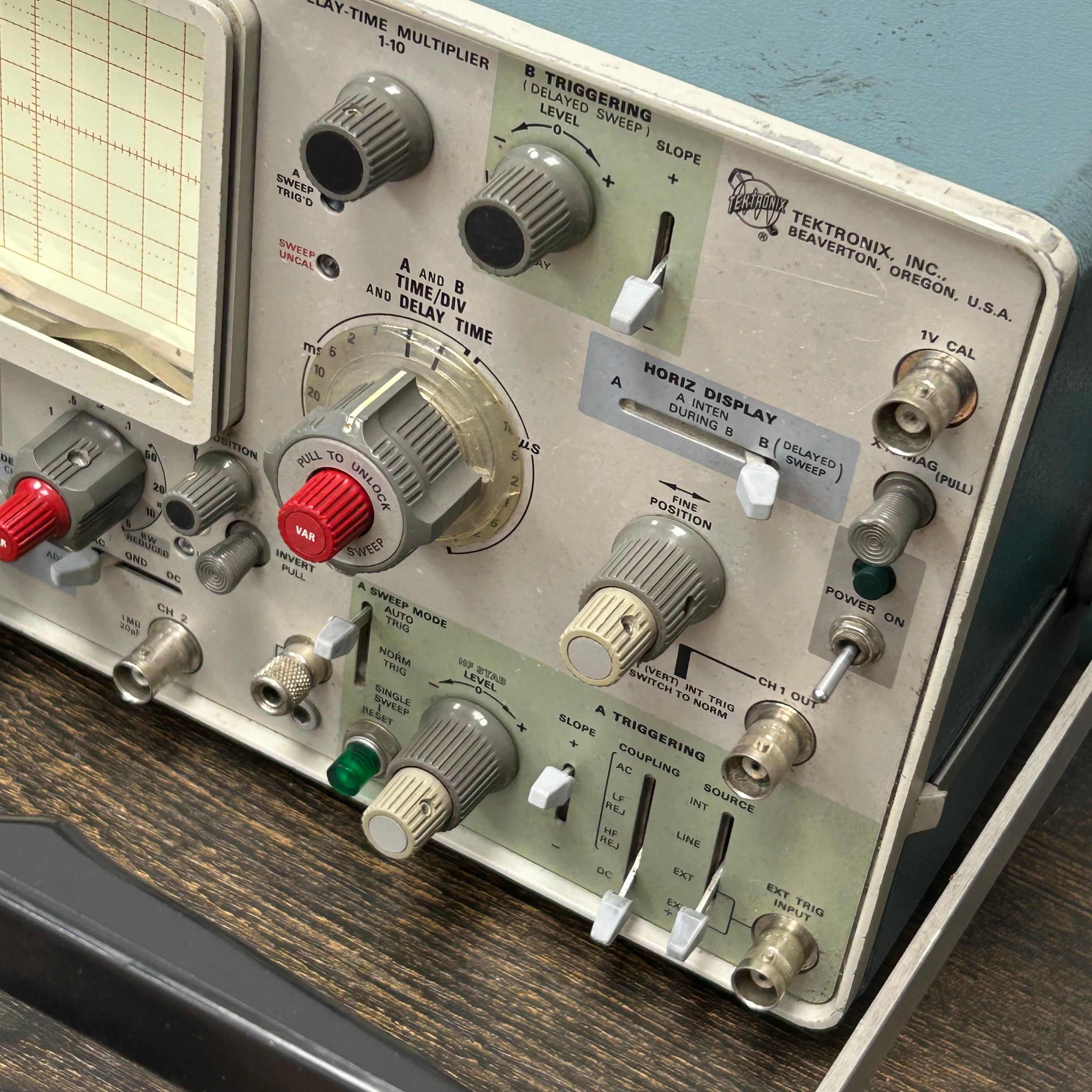 Tektronix Type 453a Oscilloscope Powers Up But Untested