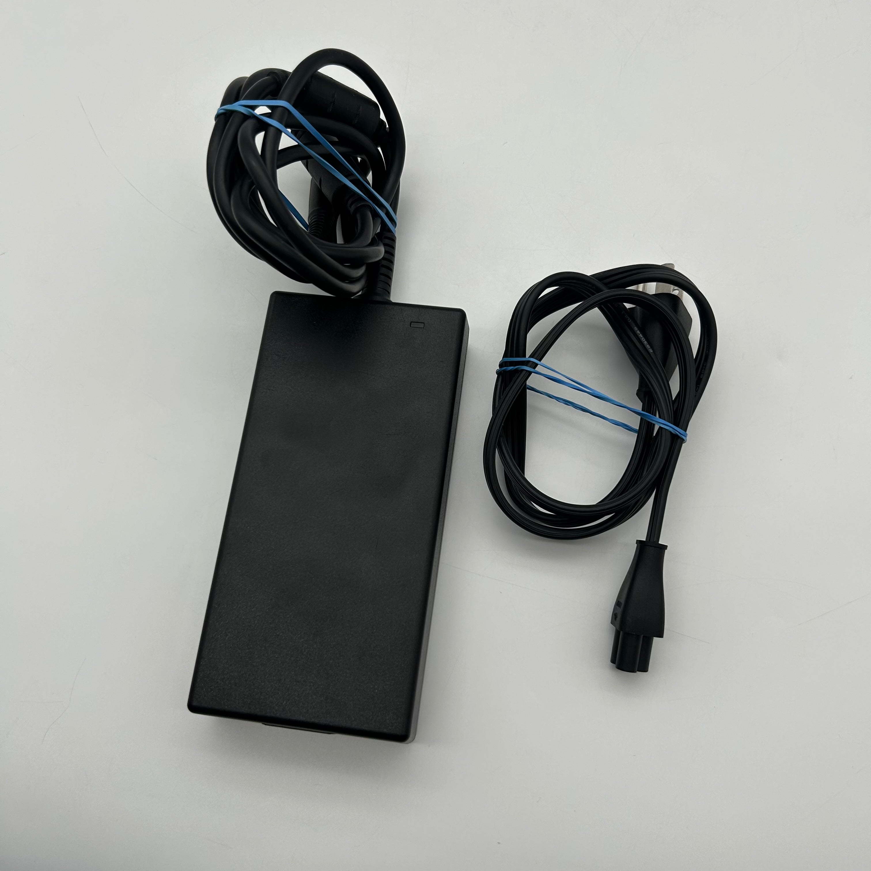 Dell Inspiron 3543 15" Core i3 4GB RAM 512GB HDD Black w/ Charger