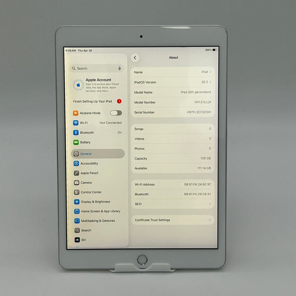 Apple iPad 8th generation 128gb 10.2” Silver A2270 / MYLE2LL/A - WiFi