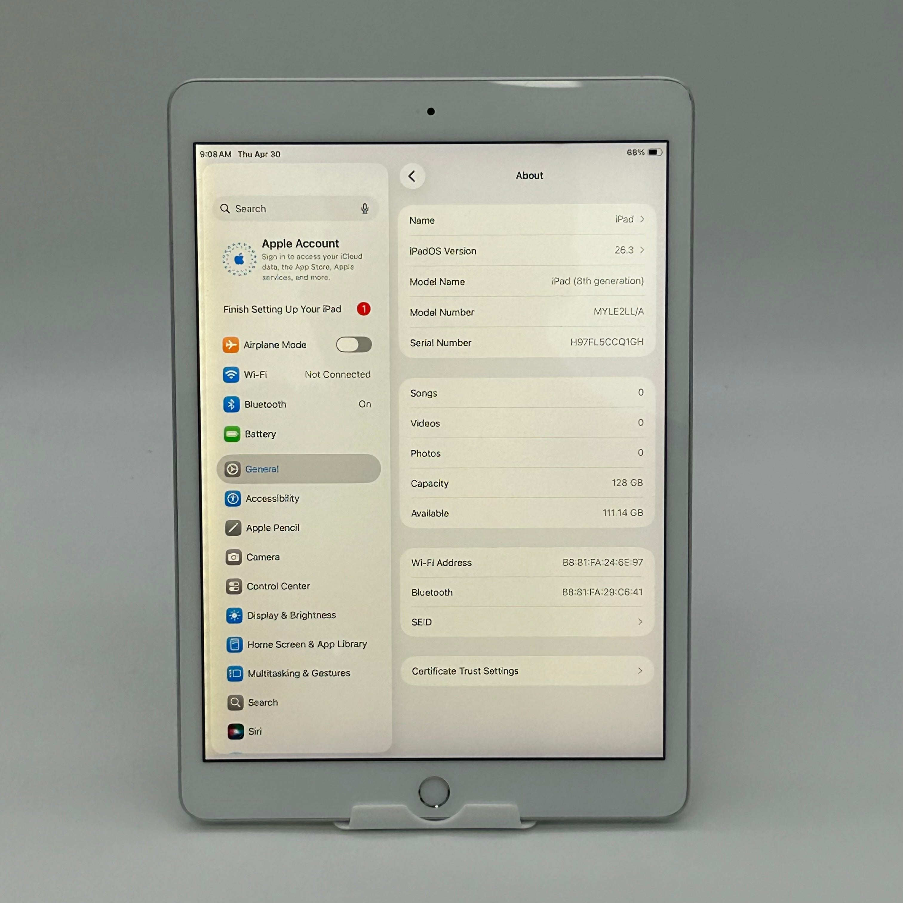 Apple iPad 8th generation 128gb 10.2” Silver A2270 / MYLE2LL/A - WiFi