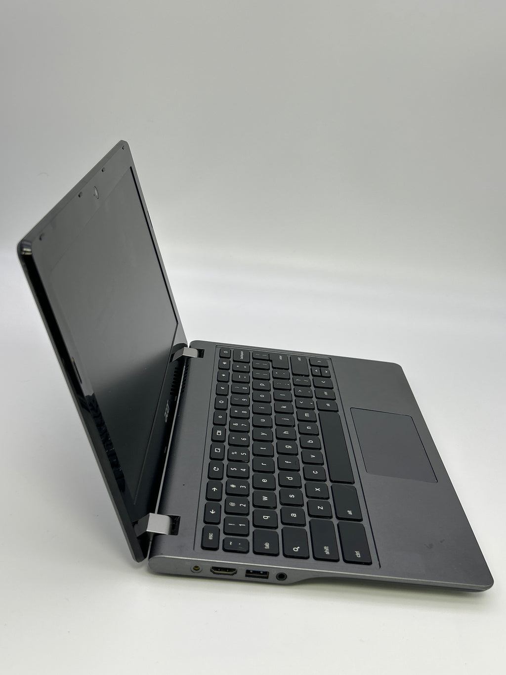 Acer C740 Laptop 11-inch Intel Celeron 4GB RAM 32GB Black Used for Parts