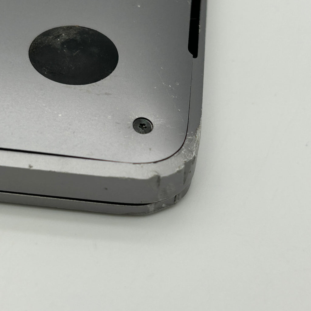 NY08-45278 Apple MacBook Pro 16" A2141 2020 Laptop for Parts Broken