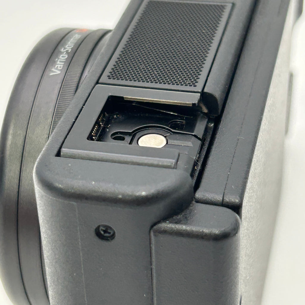 Sony ZV-1 Compact Digital Camera Zeiss Lens Flip-out Screen Black USB f/1.8-2.8 - Black - Used
