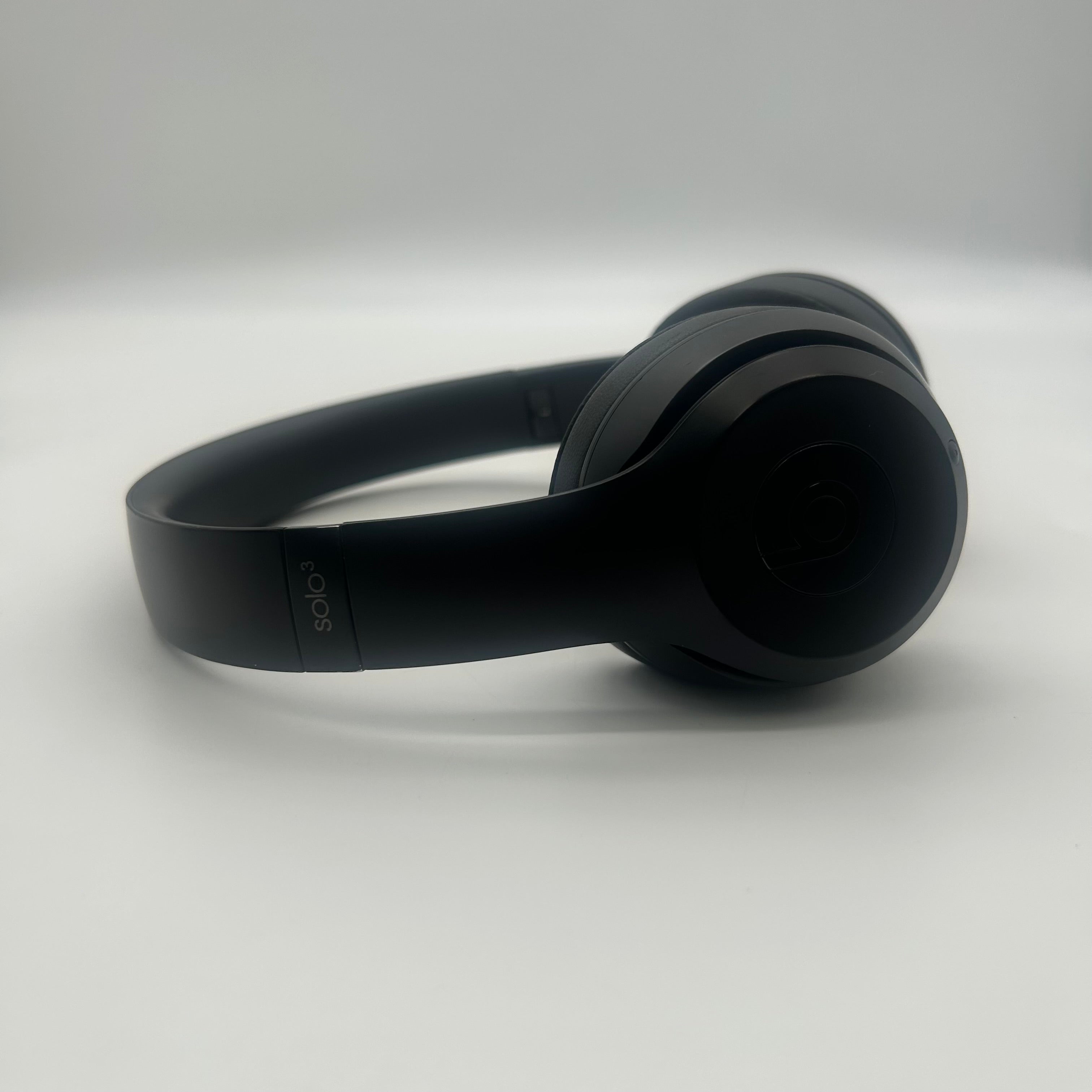 Beats by Dr. Dre Solo 3 Wireless On Ear Headphones Matte Black MX432LL/A