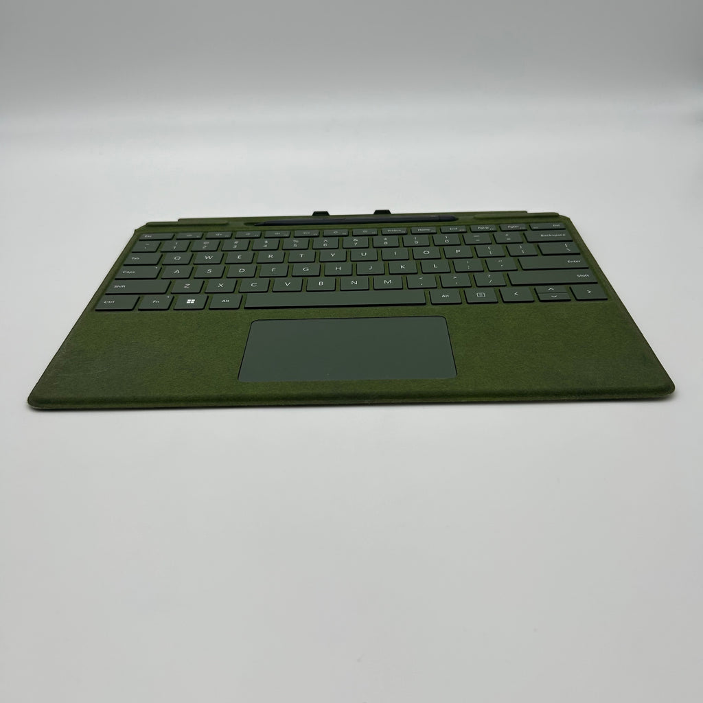 Microsoft Signature Keyboard with Slim Pen 2 Used