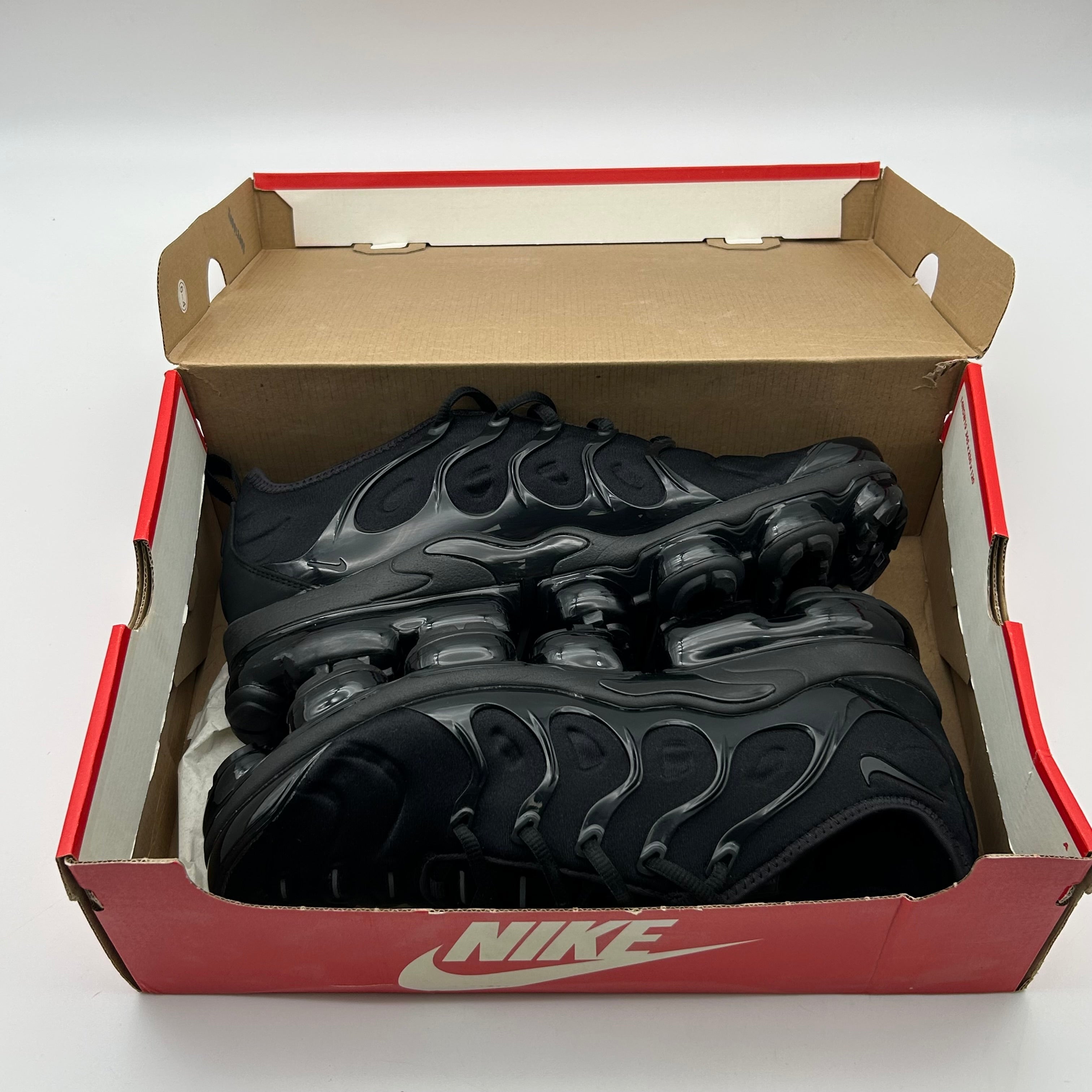 Size 11 - Nike Air VaporMax Plus Low Triple Black 924453-004