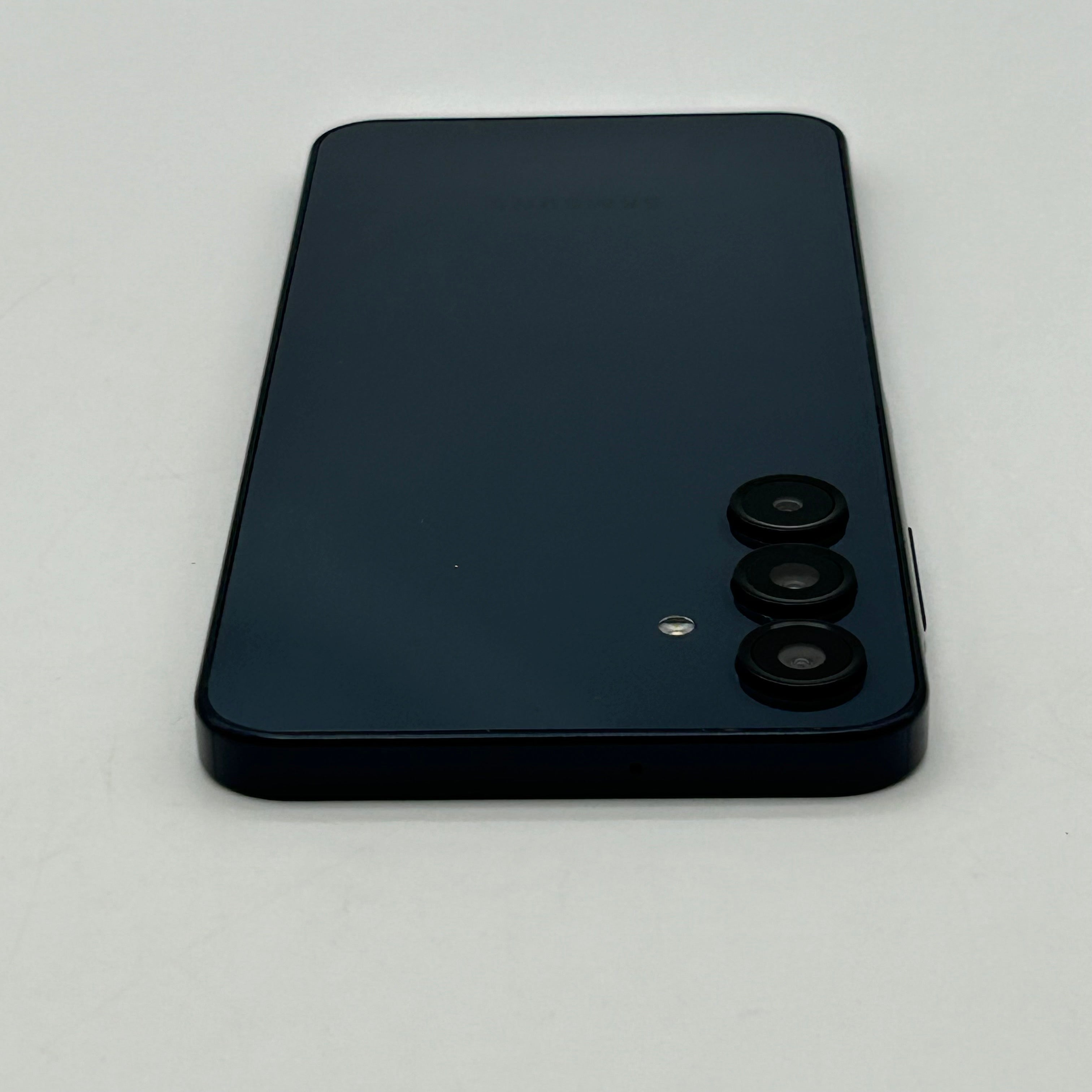 Samsung Galaxy A16 5G 128GB AT&T SM-A166U Blue Black