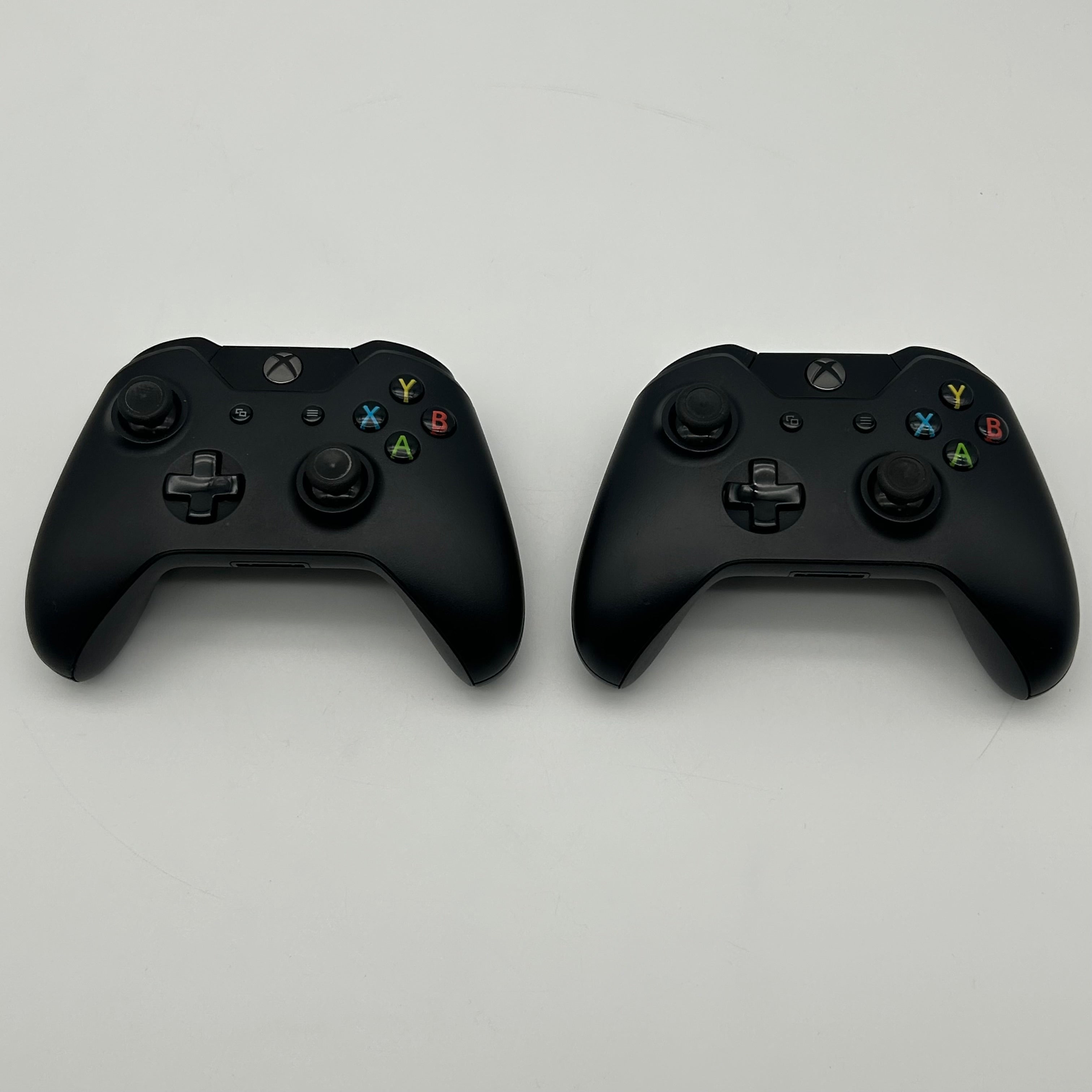Microsoft Xbox One 500GB Home Console - Black (1540) - Video Game System - Used