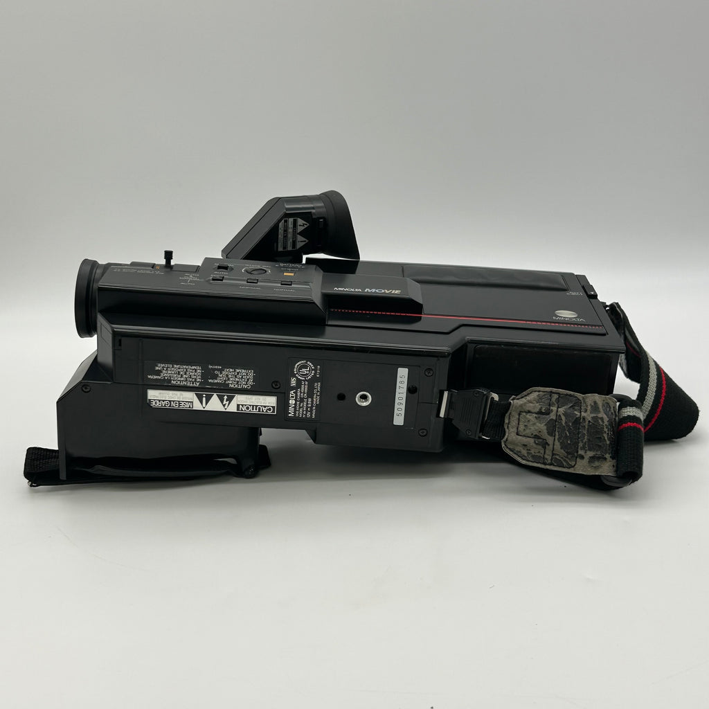 Vintage Minolta CR-1000S AF VHS Camcorder Movie Camera Bundle Charger Untested