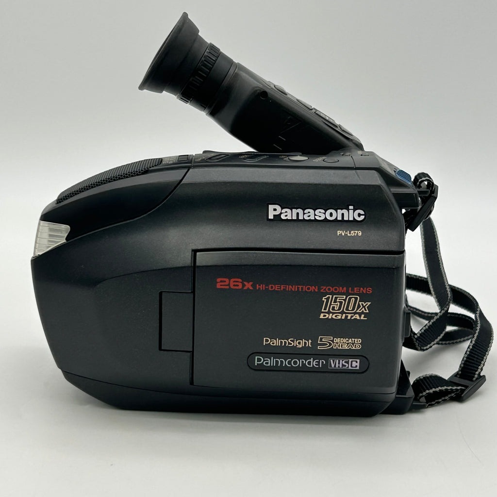 Panasonic PV-L579D VHS-C Palmcorder Camcorder w/ Charger & Battery - Untested