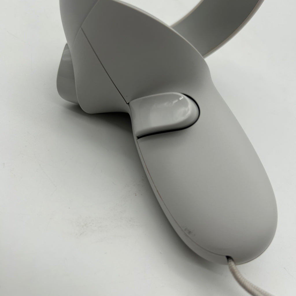Oculus Quest 2 Virtual Reality Headset 128GB White w/ Both Controllers - TESTED