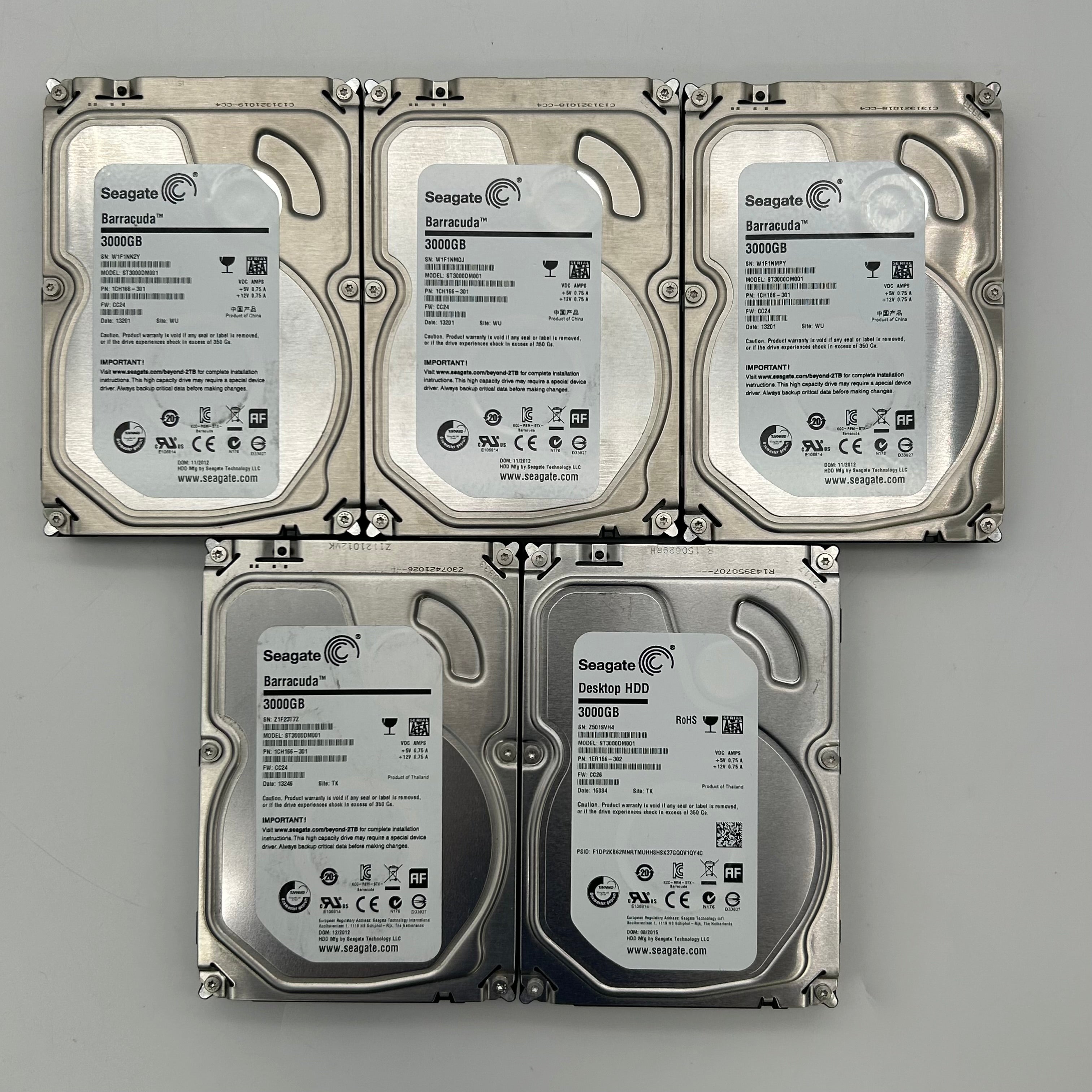 Lot of 5 Seagate 3TB 3000GB Desktop 3.5" Hard Drives ST3000DM01 - Untested As-Is